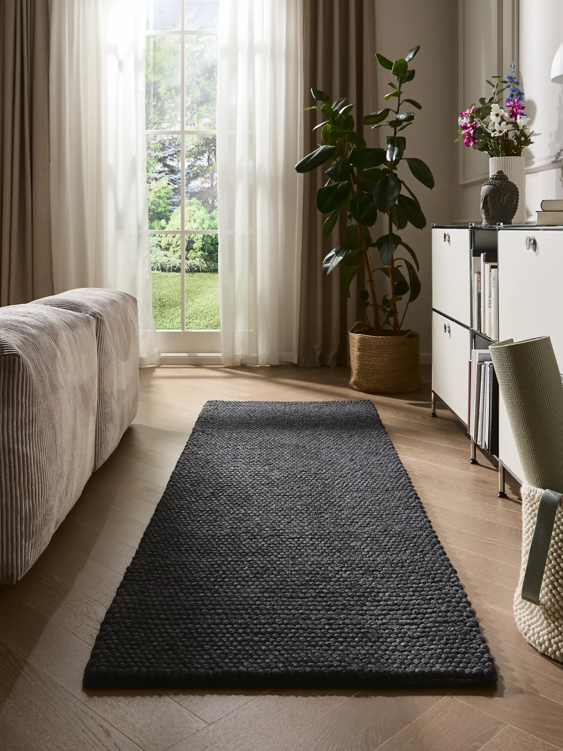 Teppich aus 70% Wolle, 30% Polyester in Grau mit 70% Wolle, 30% Polyester hohem Flor von benuta Pure