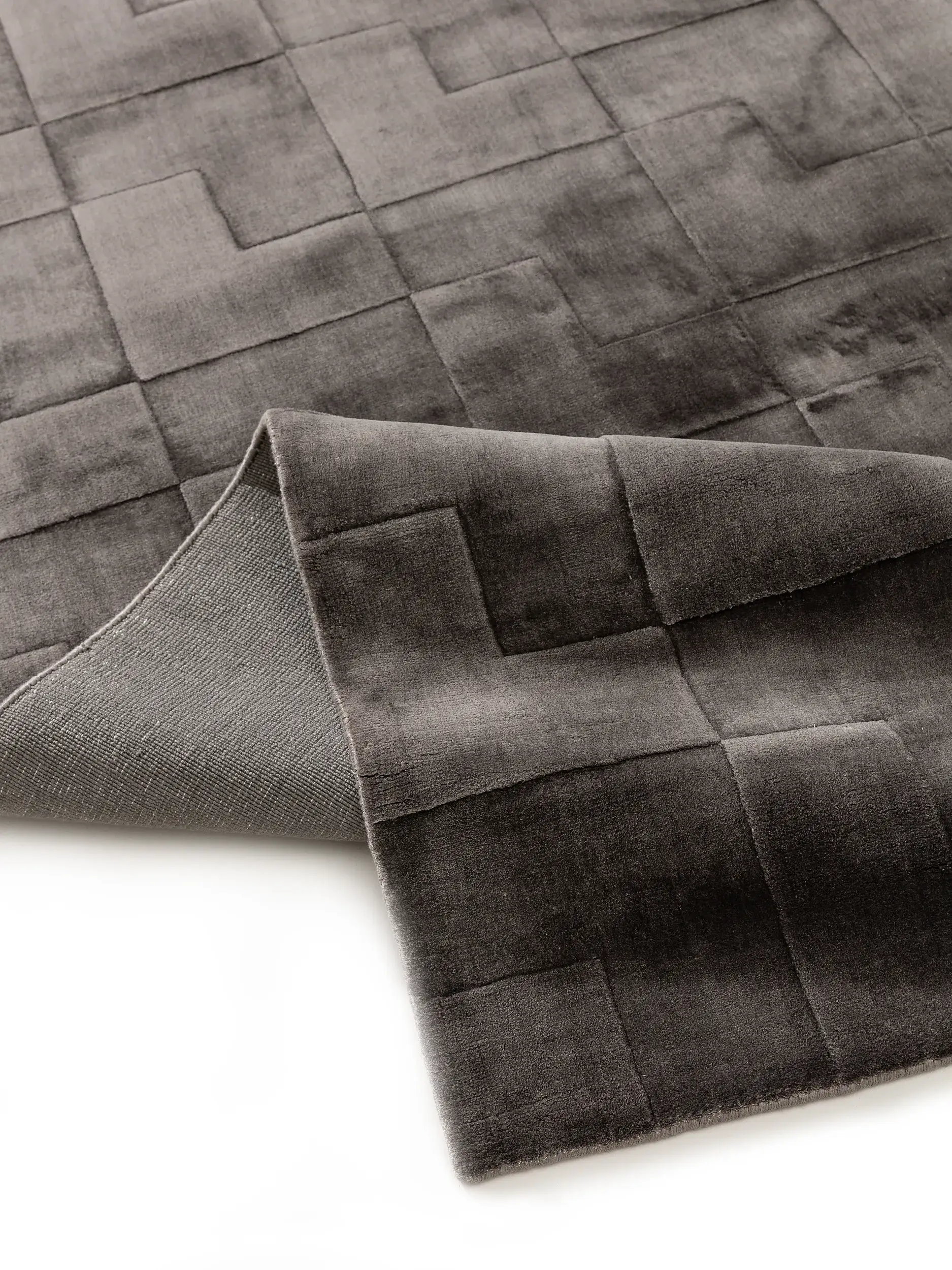Alfombra de 100% Lyocell en Gris con un pelo de {{Placeholder_Pile Height}} de altura de benuta Finest