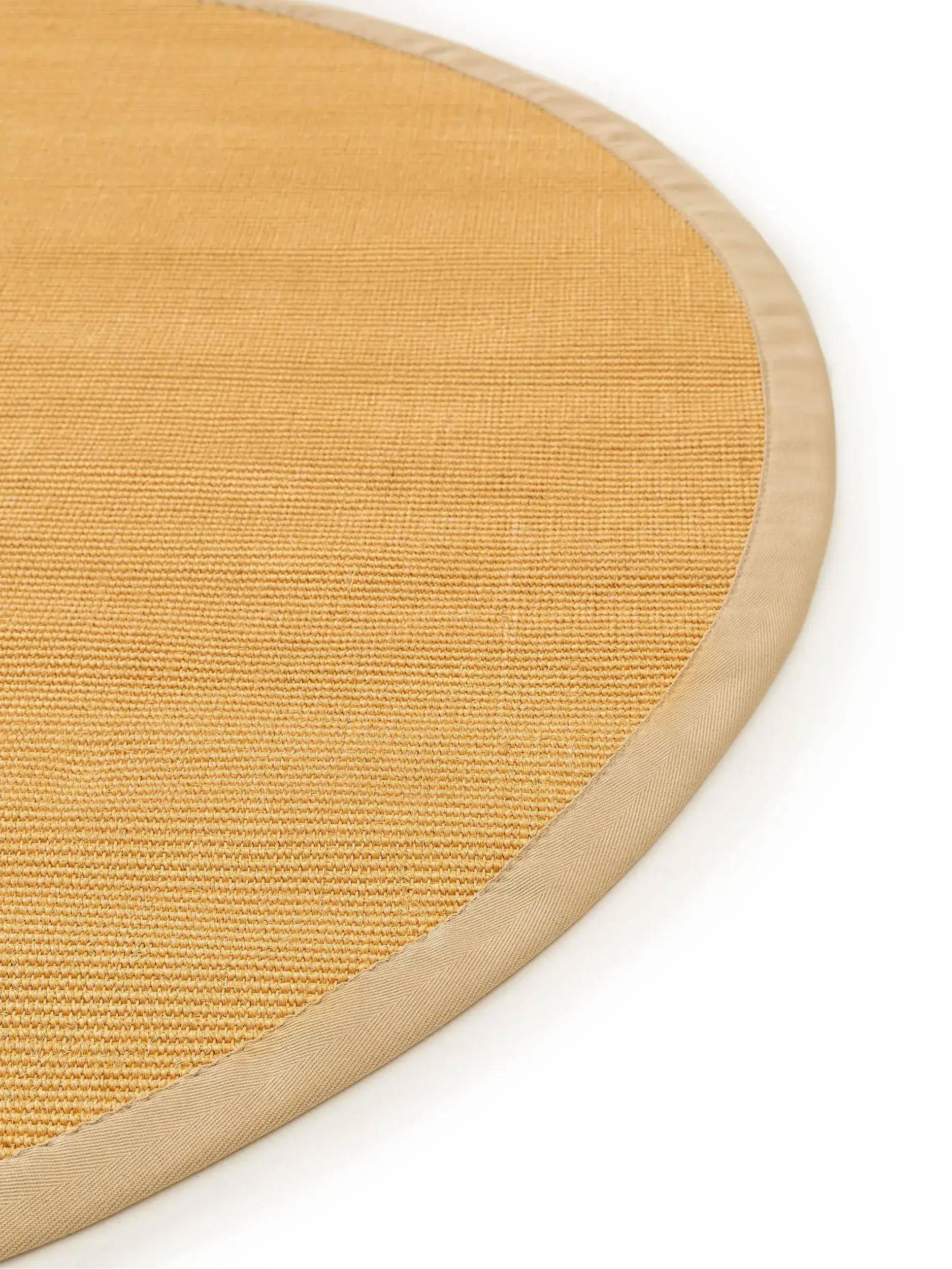 Teppich aus 100% Sisal in Beige mit 100% Sisal hohem Flor von benuta Nest