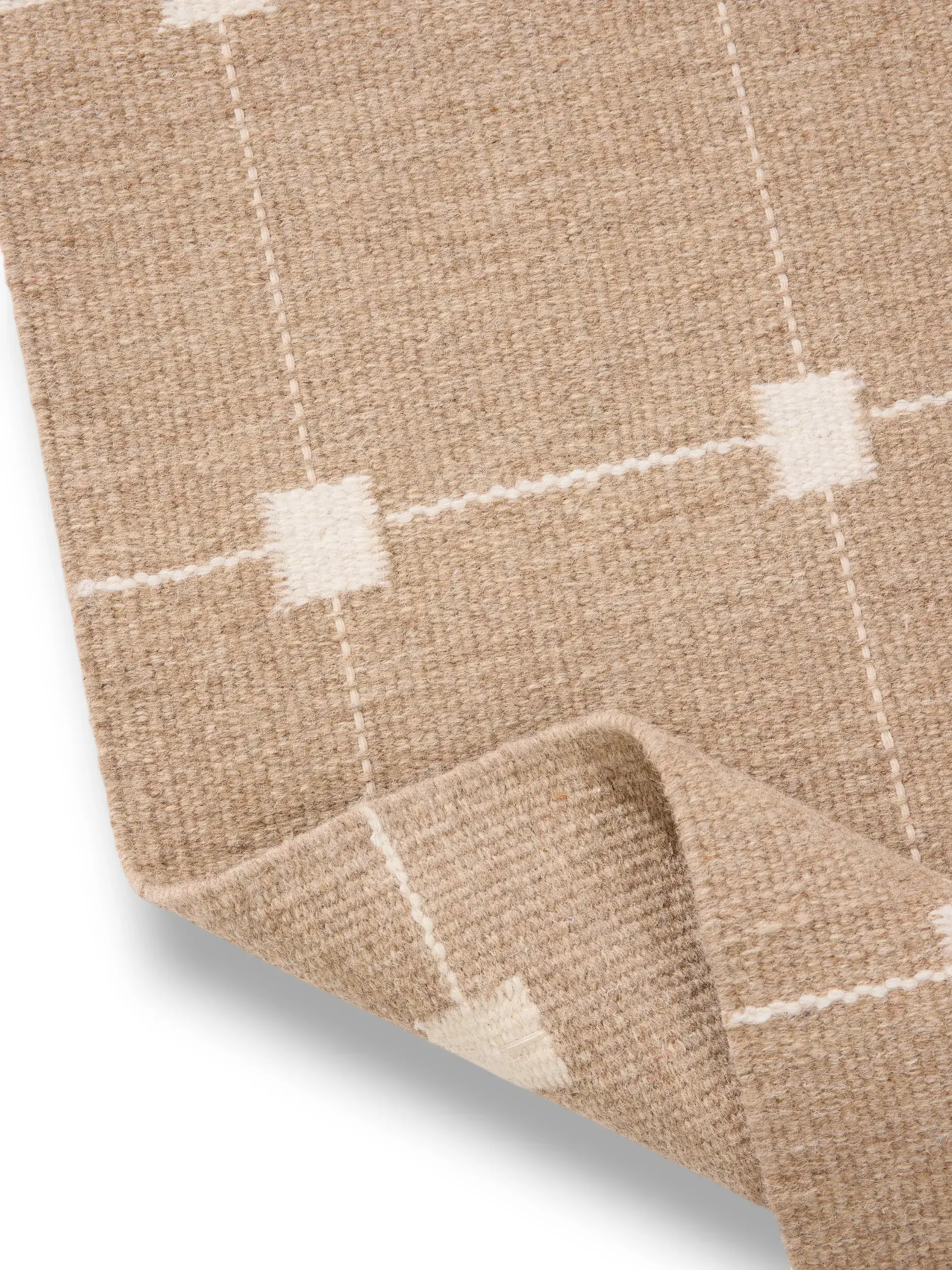 Teppich aus 100% Wolle in Beige mit 100% Wolle hohem Flor von benuta Pure
