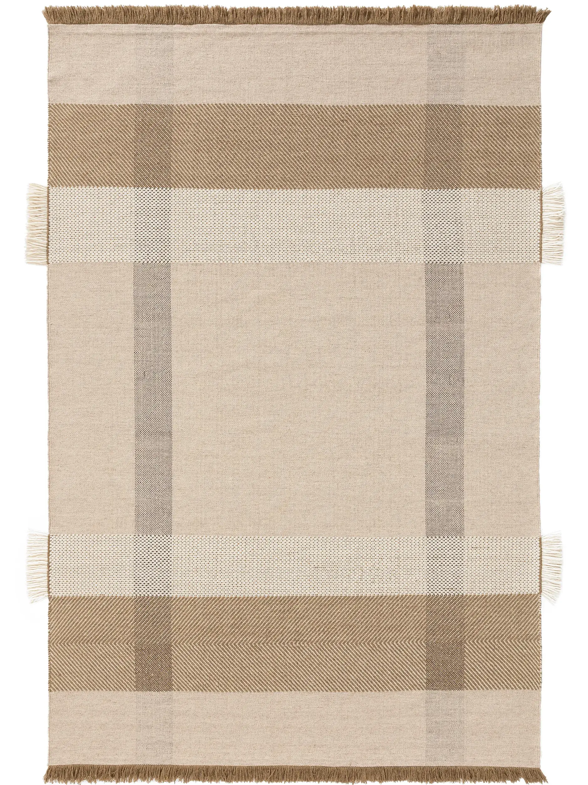Teppich aus 75% Wolle, 20% Baumwolle, 5% Polyamide in Beige mit 75% Wolle, 20% Baumwolle, 5% Polyamide hohem Flor von benuta Pure
