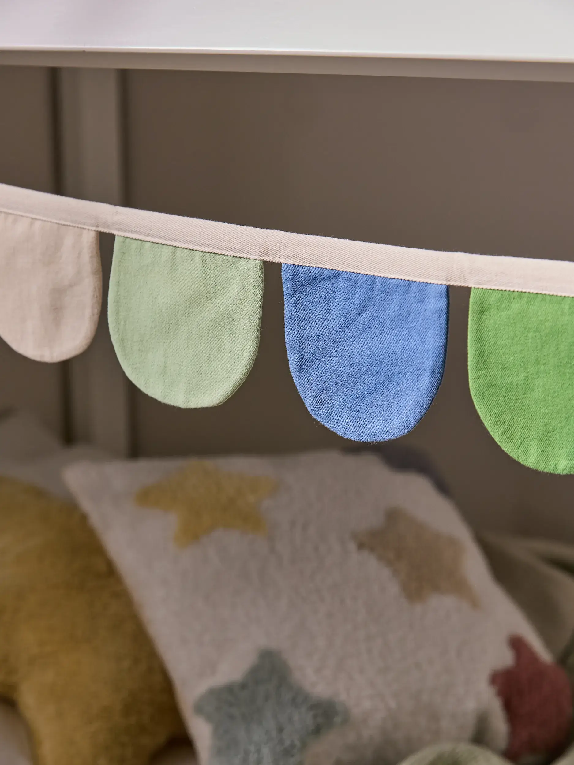 Wanddeko Hana Blau/Grün Floral-suunnittelussa, valmistettu 100% puuvillaaista, Lyttein toimesta