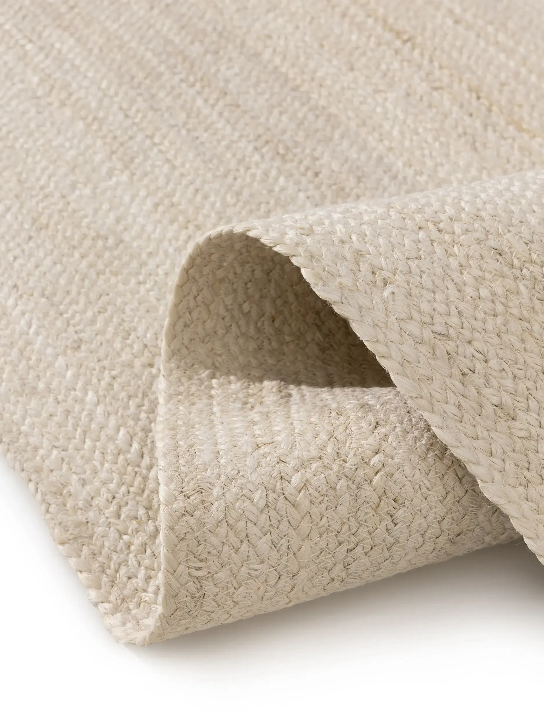 Teppich aus 100% Jute in Weiß mit 100% Jute hohem Flor von benuta Pure
