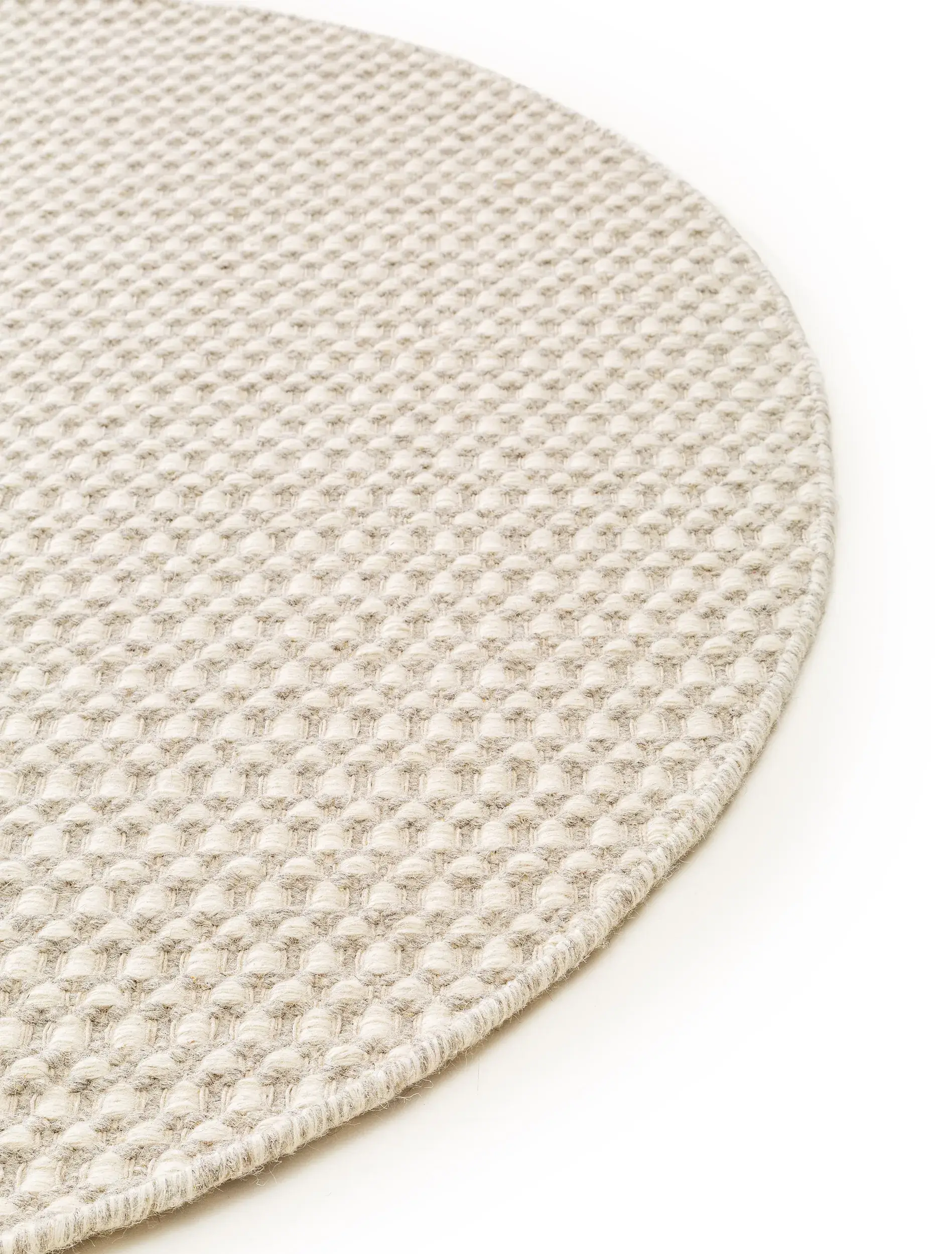 Tapijt van 80% Wol, 20% Katoen in Beige met een 80% Wol, 20% Katoen hoge pool van benuta Finest