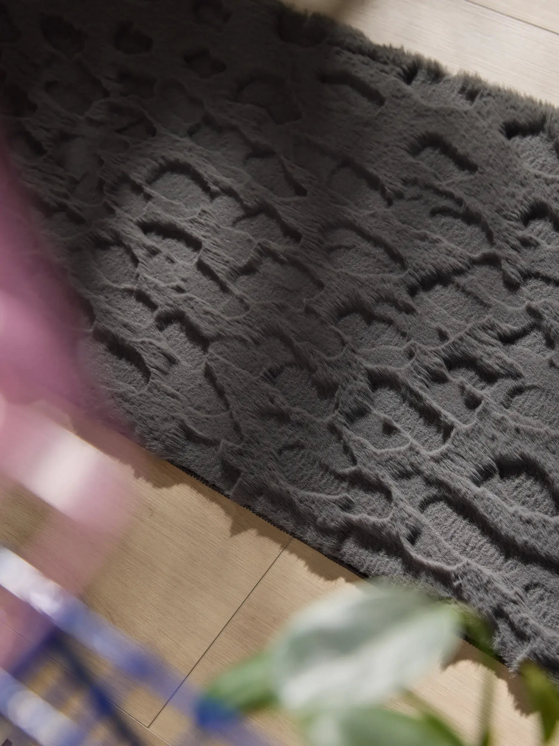 Rug made of 100% Polyester in Grau with a 100% Polyester high pile by benuta Pop