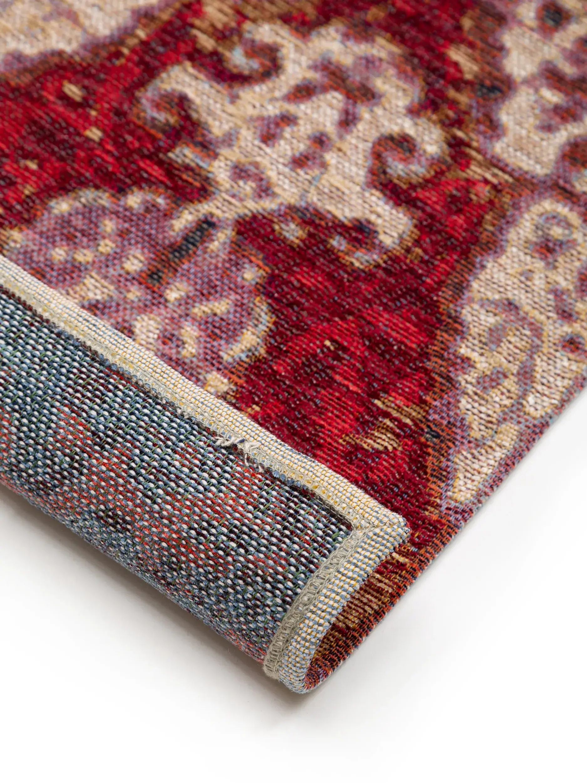 Tappeto di 79% Poliestere, 20% Cotone, 1% Lattice in Rosso con pelo alto 79% Poliestere, 20% Cotone, 1% Lattice da benuta POP