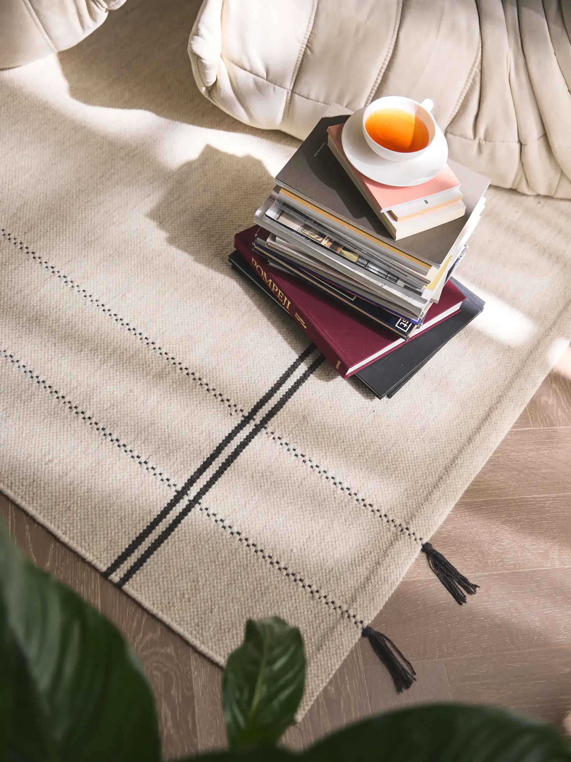 Rug made of 70% Wolle, 30% Baumwolle in Beige with a 70% Wolle, 30% Baumwolle high pile by benuta Pure