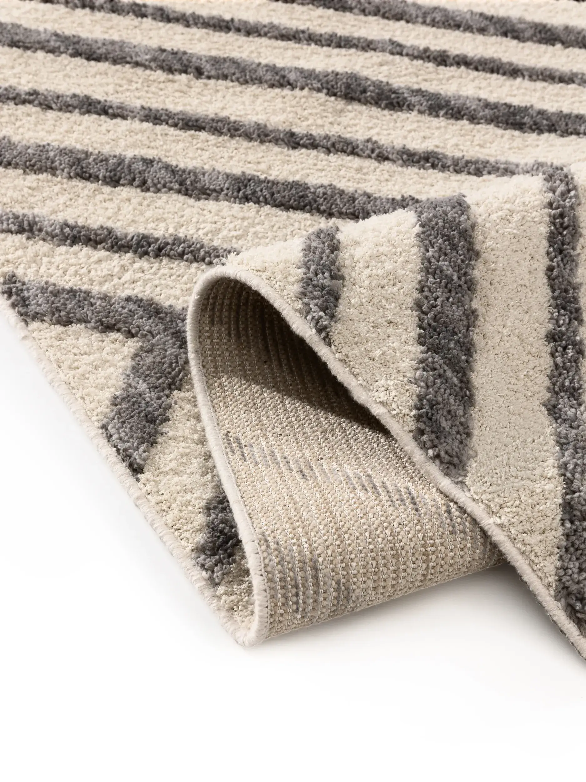 Rug made of 100% Polyester in White with a 100% Polyester high pile by benuta Pop