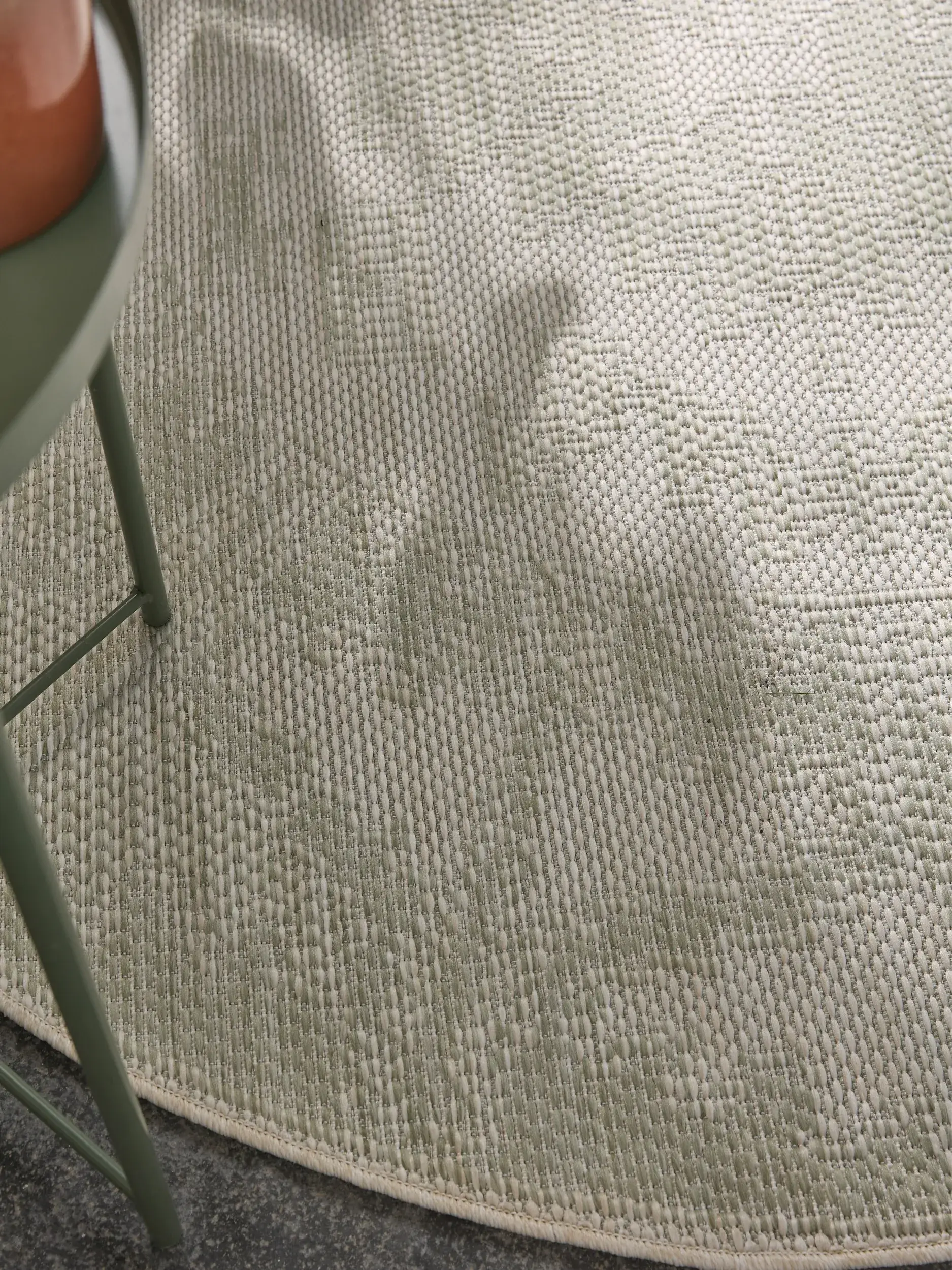 Rug made of 100% Polypropylen in Green with a 100% Polypropylen high pile by benuta Nest