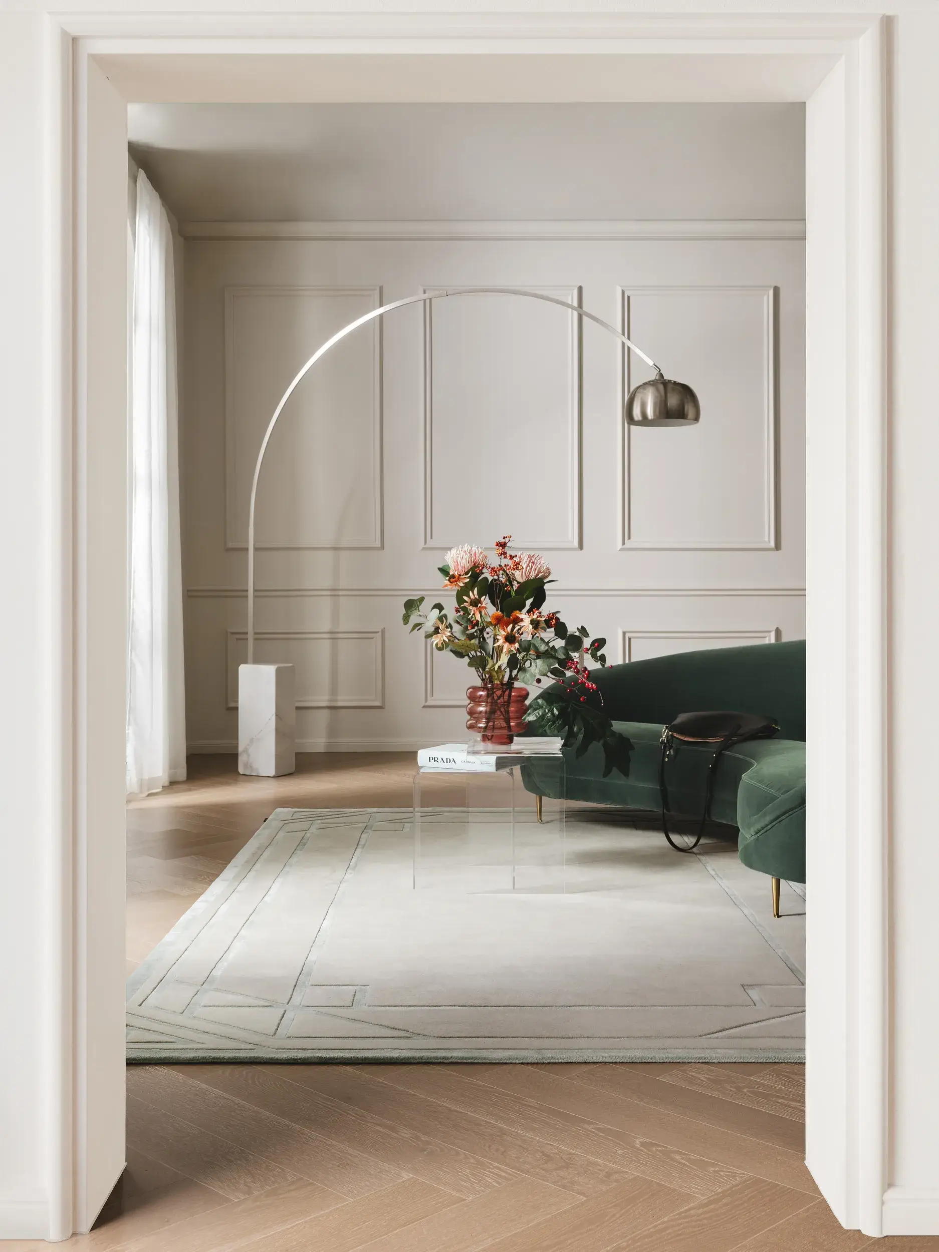 Teppich aus 80% Wolle, 20% Lyocell (Tencel™) in Grün mit 80% Wolle, 20% Lyocell (Tencel™) hohem Flor von benuta Finest