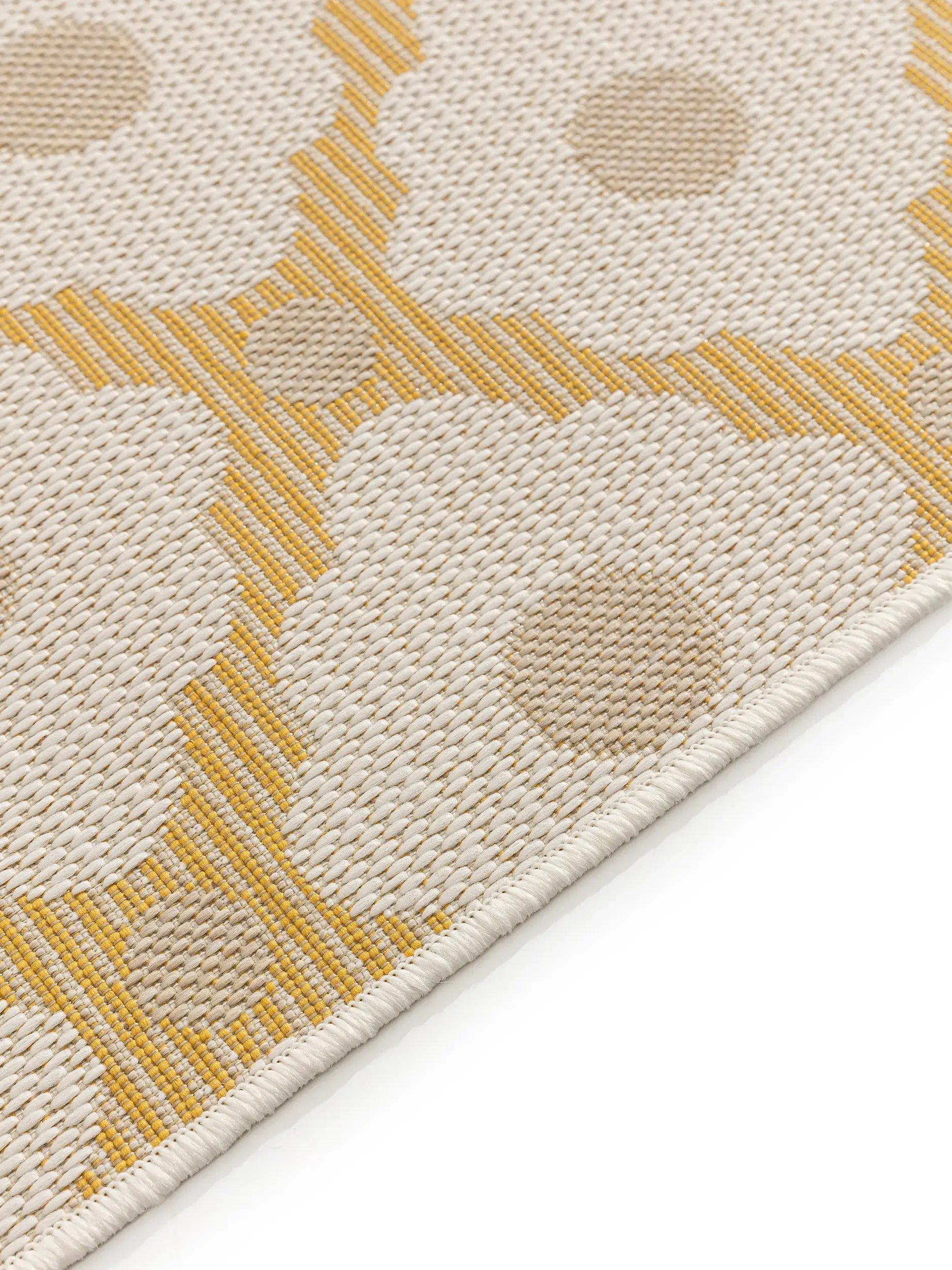 Teppich aus 100% Polyester (recyceltes PET) in Gelb mit 100% Polyester (recyceltes PET) hohem Flor von benuta Nest