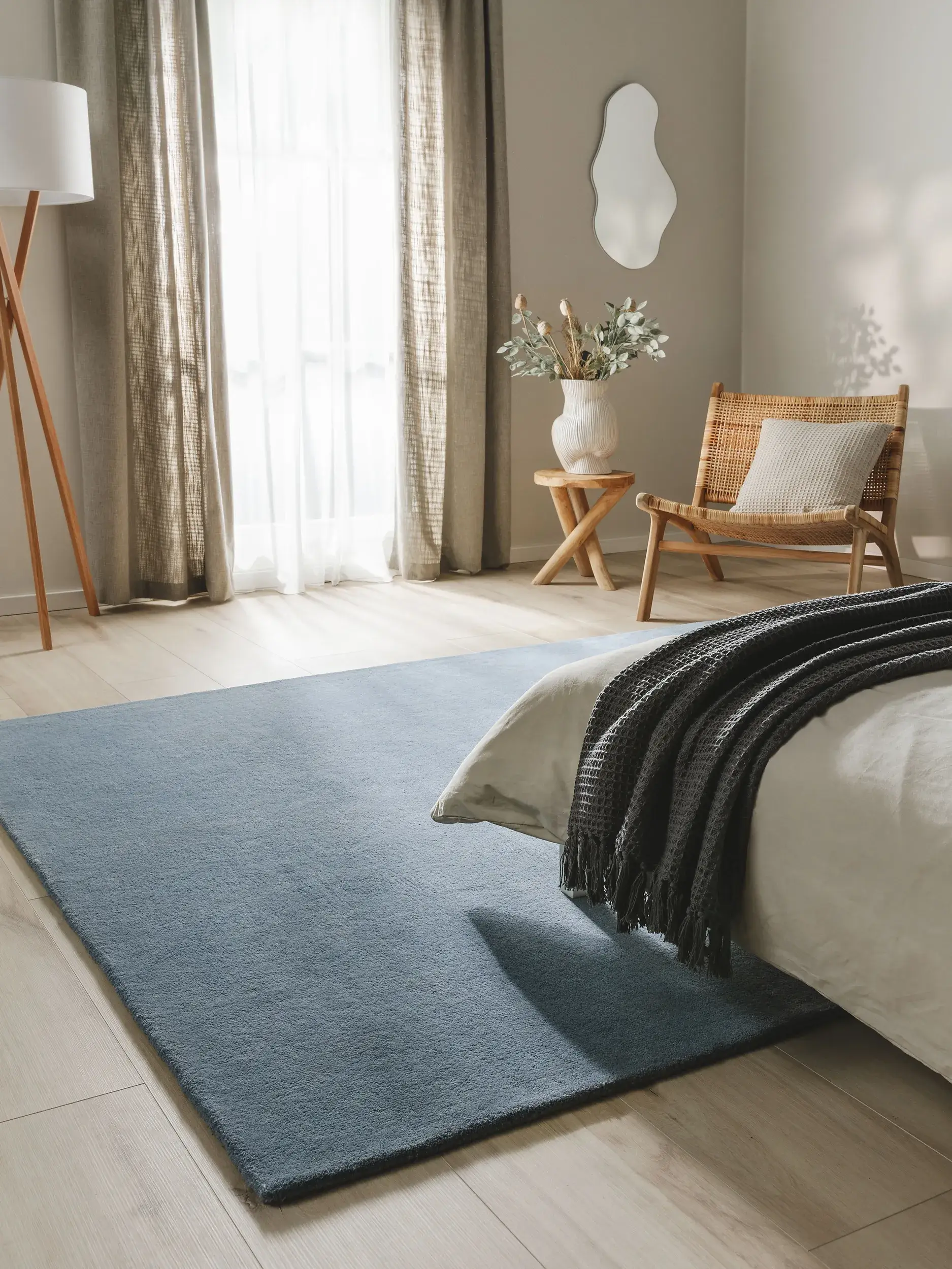 Teppich aus 100% Wolle in Blau mit 100% Wolle hohem Flor von benuta Nest