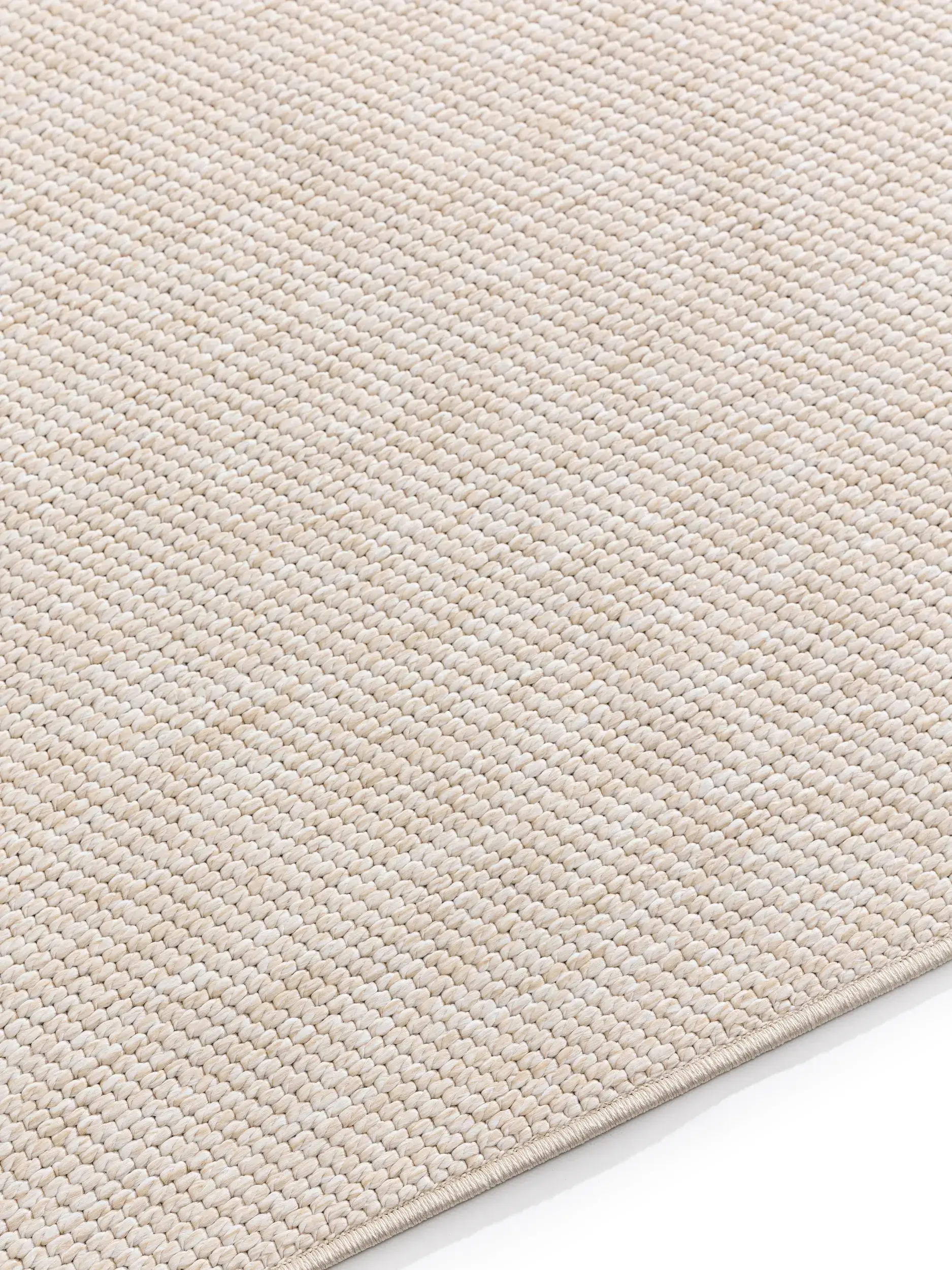 Tappeto di 100% Polipropilene in Bianco con pelo alto 100% Polipropilene da benuta Basic