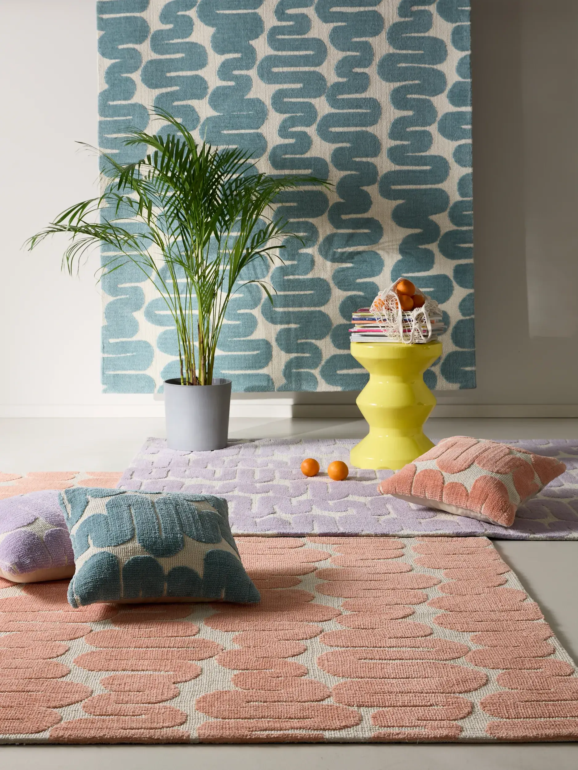 Teppich aus 100% Polyester (Microfiber) in Lila mit 100% Polyester (Microfiber) hohem Flor von benuta Pop