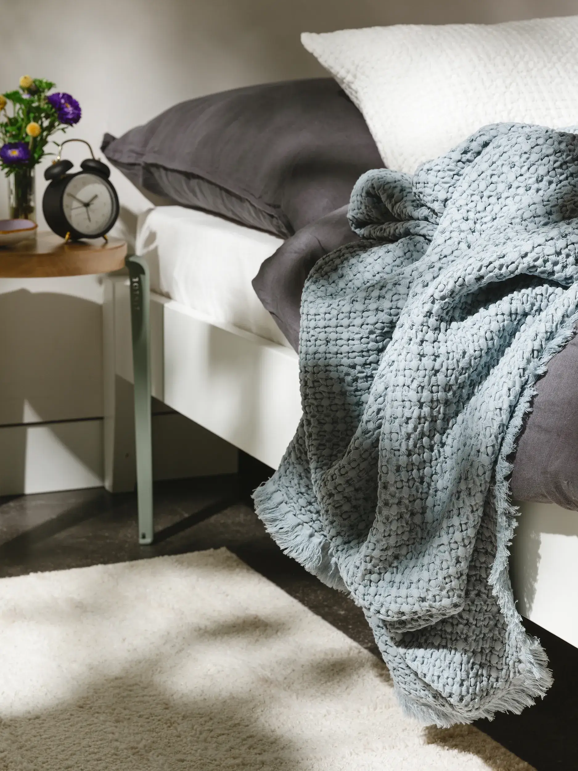 Baumwolldecke Cloe Blau/Grau im Design  aus  von benuta