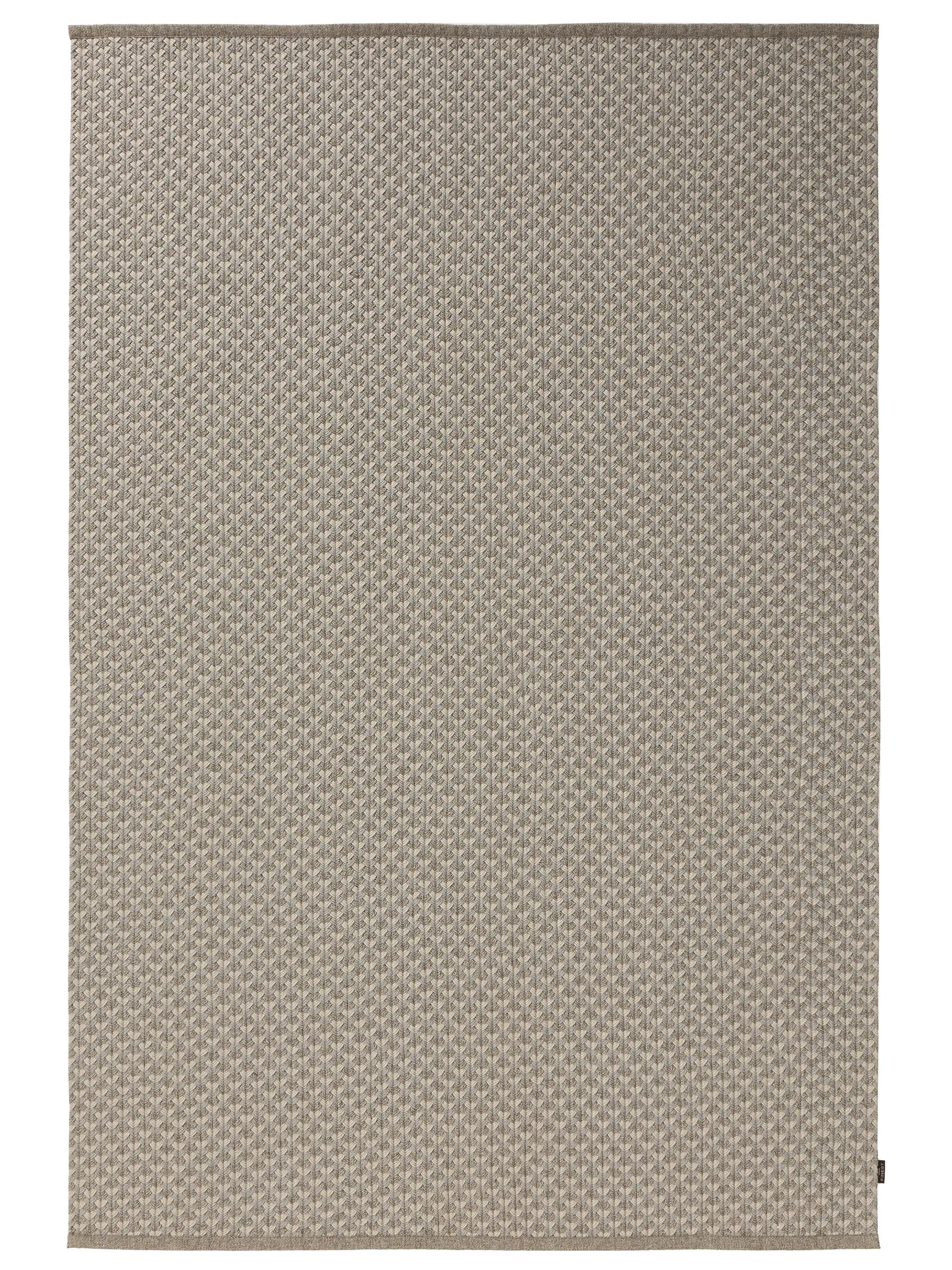 Rug made of 60% Polyester, 40% Polypropylen in Grey with a 60% Polyester, 40% Polypropylen high pile by benuta Finest