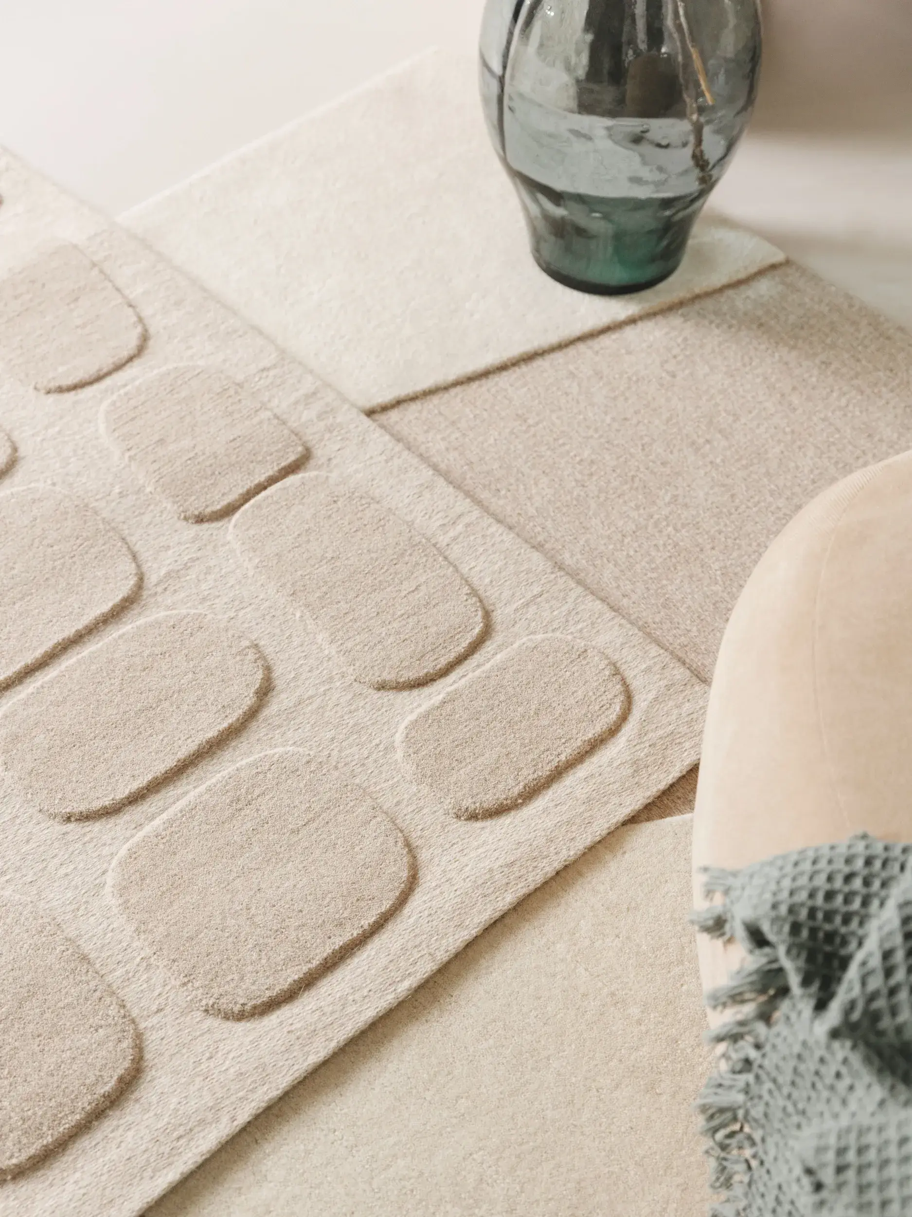 Teppich aus 80% Wolle, 20% Baumwolle in Beige mit 80% Wolle, 20% Baumwolle hohem Flor von benuta Pure