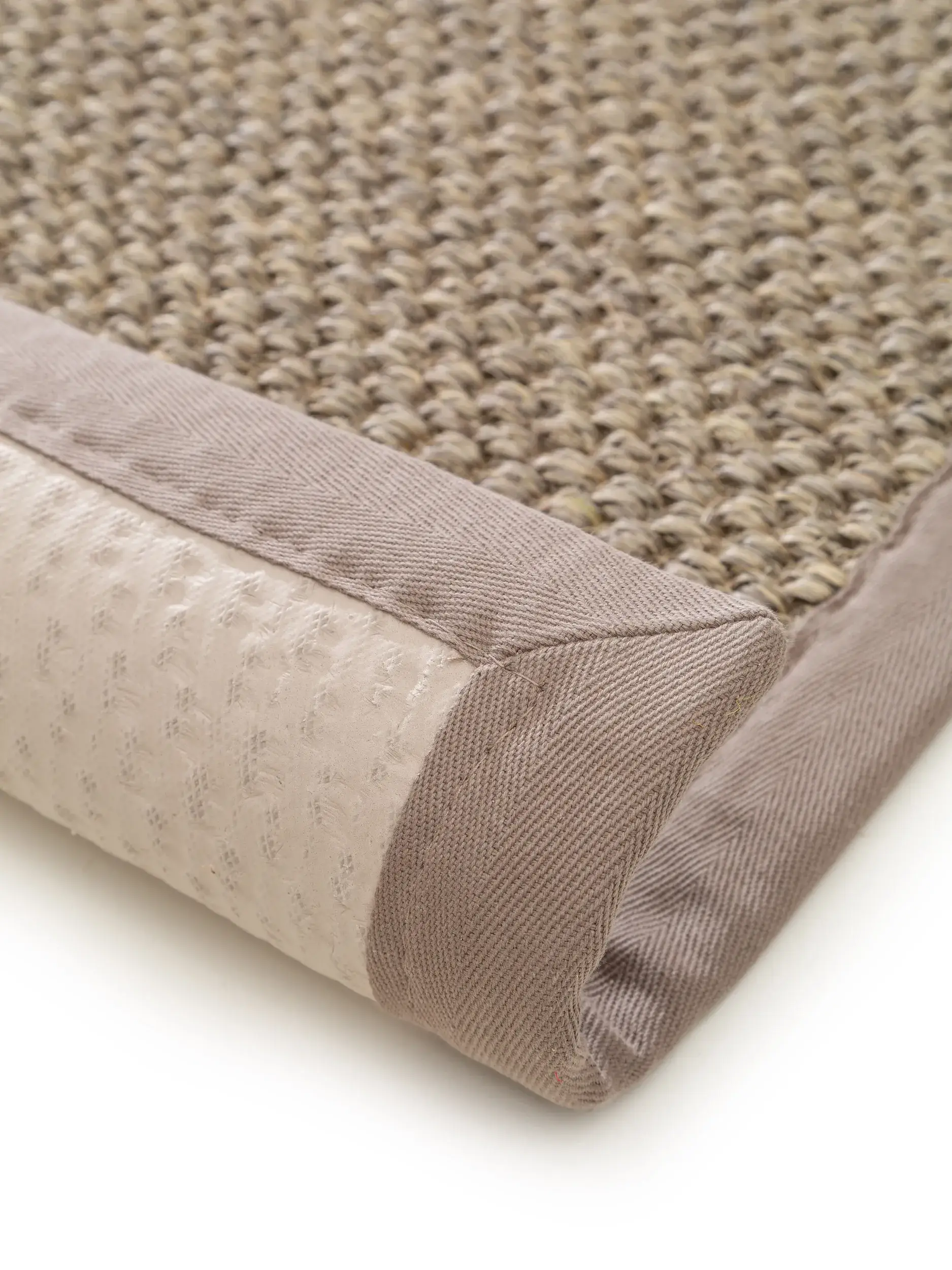Fußmatte Greta Grau im Design Bordüre aus 100% Sisal von benuta Pure