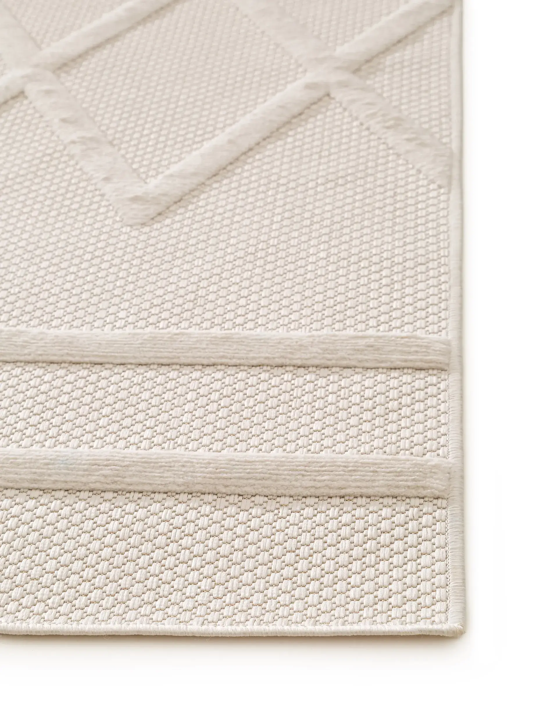 Rug made of 100% Polypropylen in Beige with a 100% Polypropylen high pile by benuta Nest