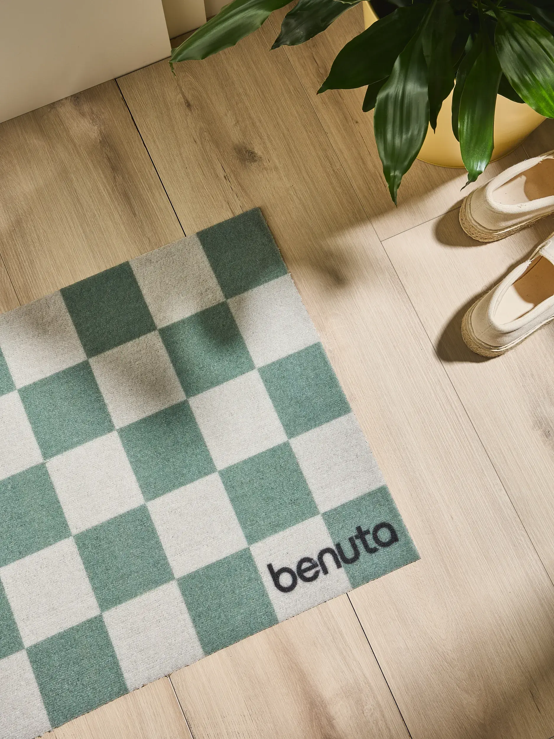 Wycieraczka Checker zielony im Design Geometryczny aus 100% Poliester (PET recyklingowany) von benuta