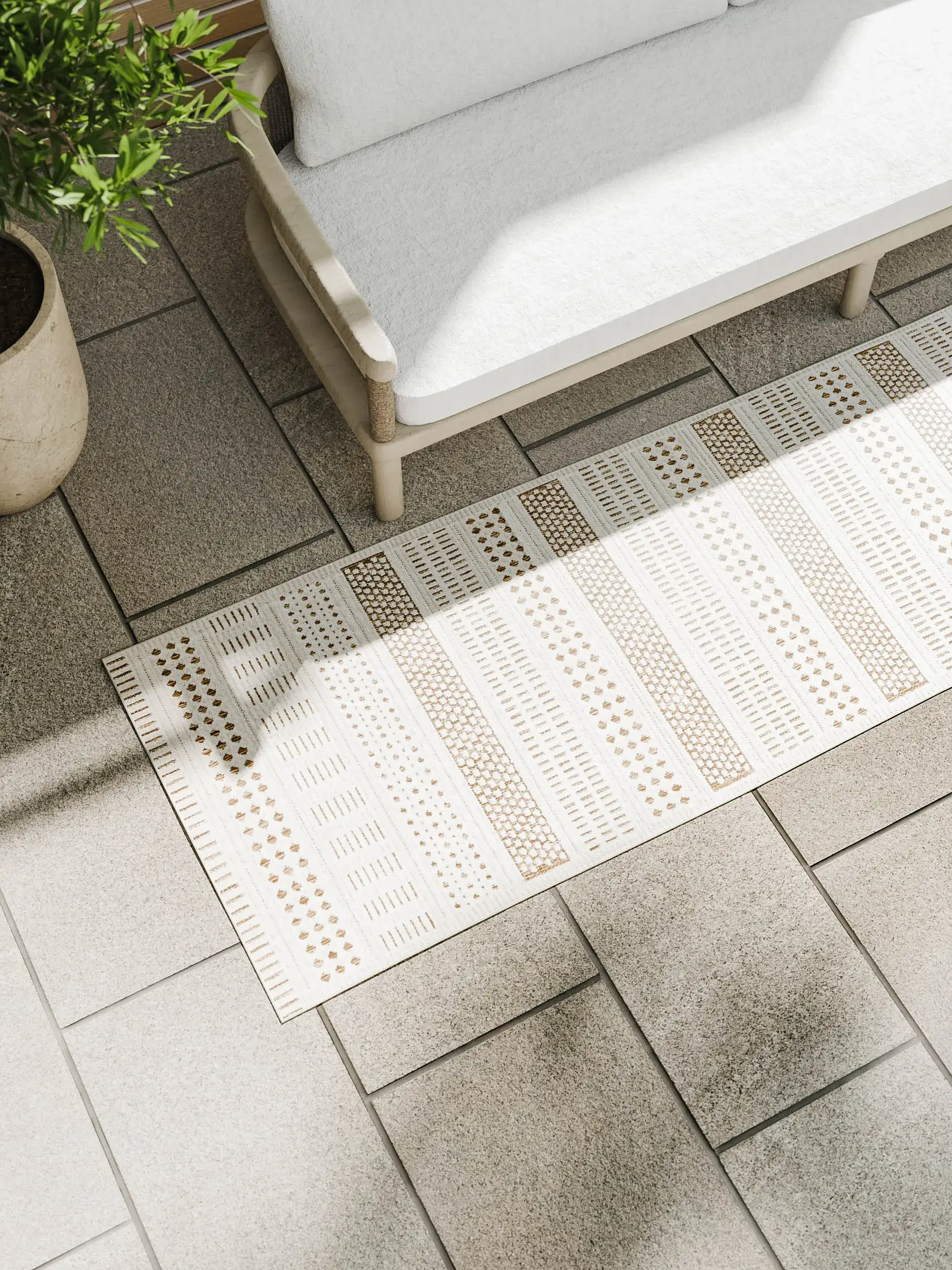 Rug made of 100% Polypropylen in White with a 100% Polypropylen high pile by benuta Basic