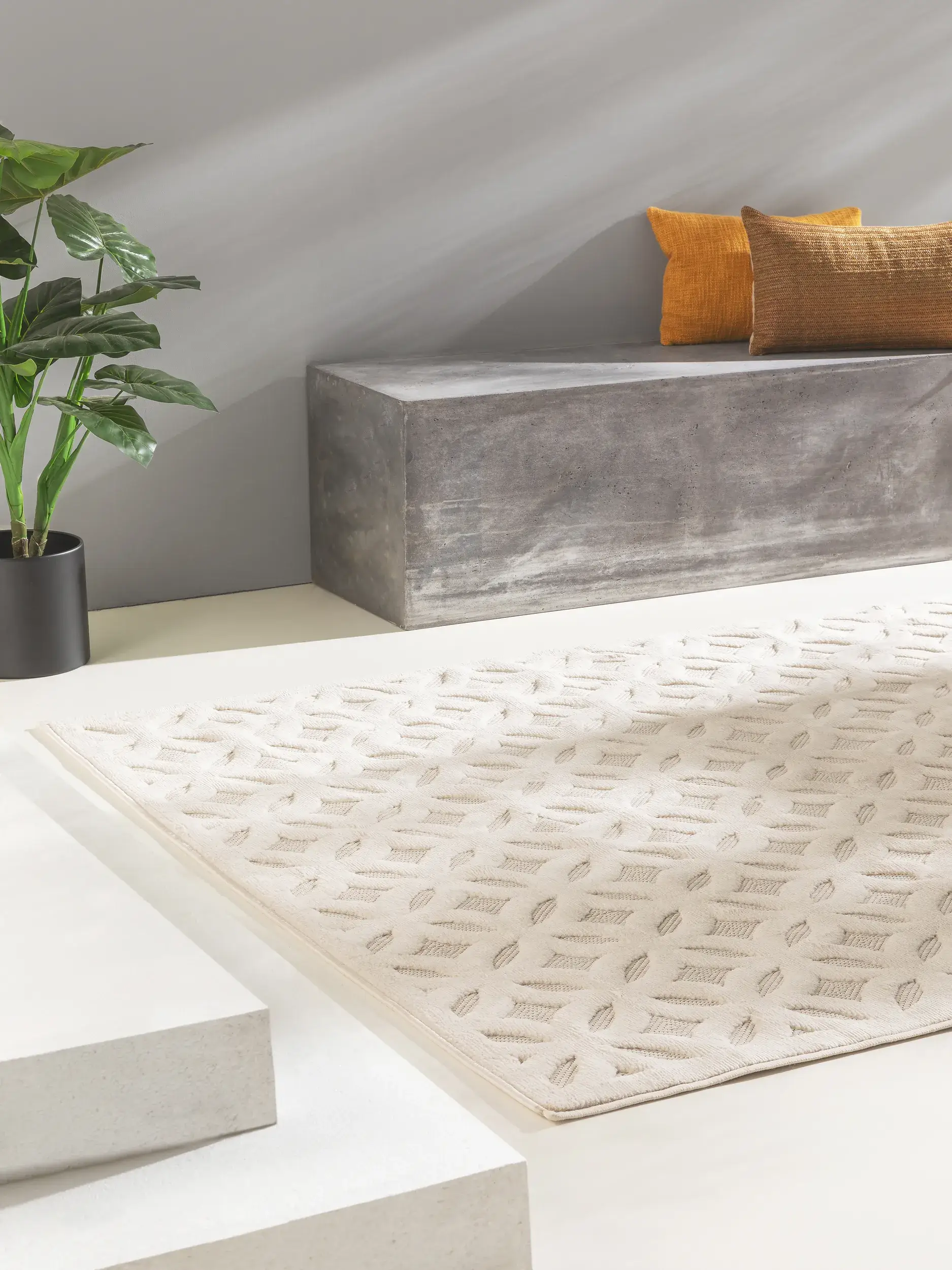 Teppich aus 100% Polypropylen in Beige mit 100% Polypropylen hohem Flor von benuta Nest