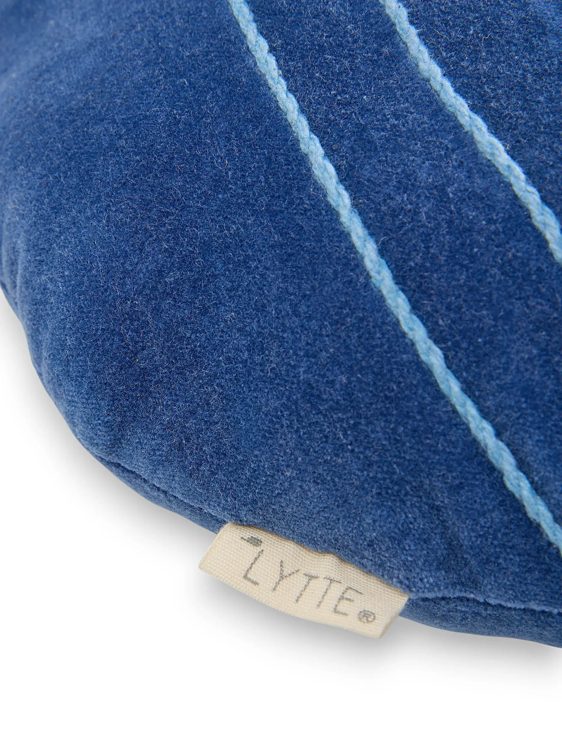 Kissen Alex Blau im Design Kindermotive aus  von Lytte