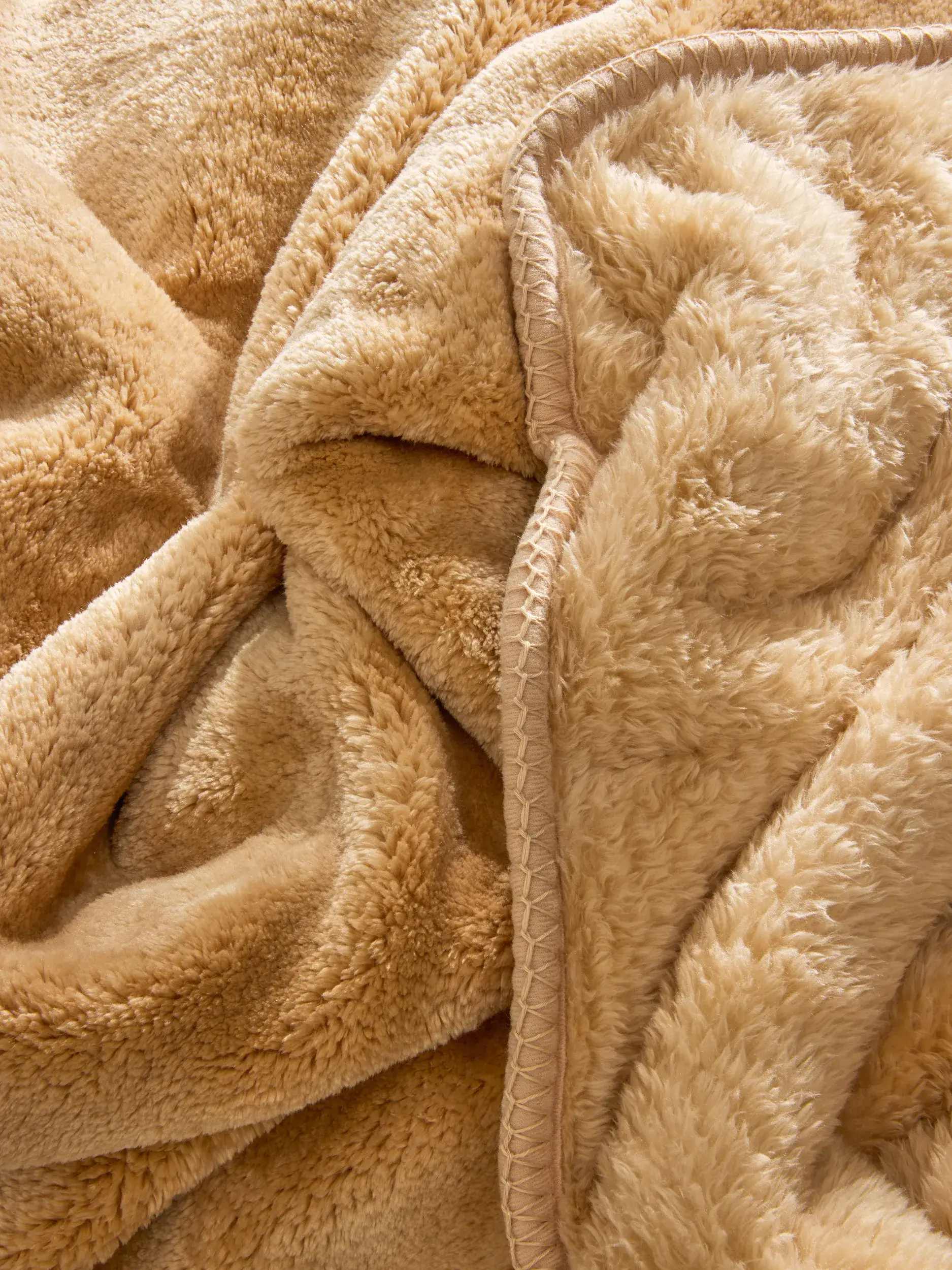 Tæppe Lux Beige fra benuta Finest