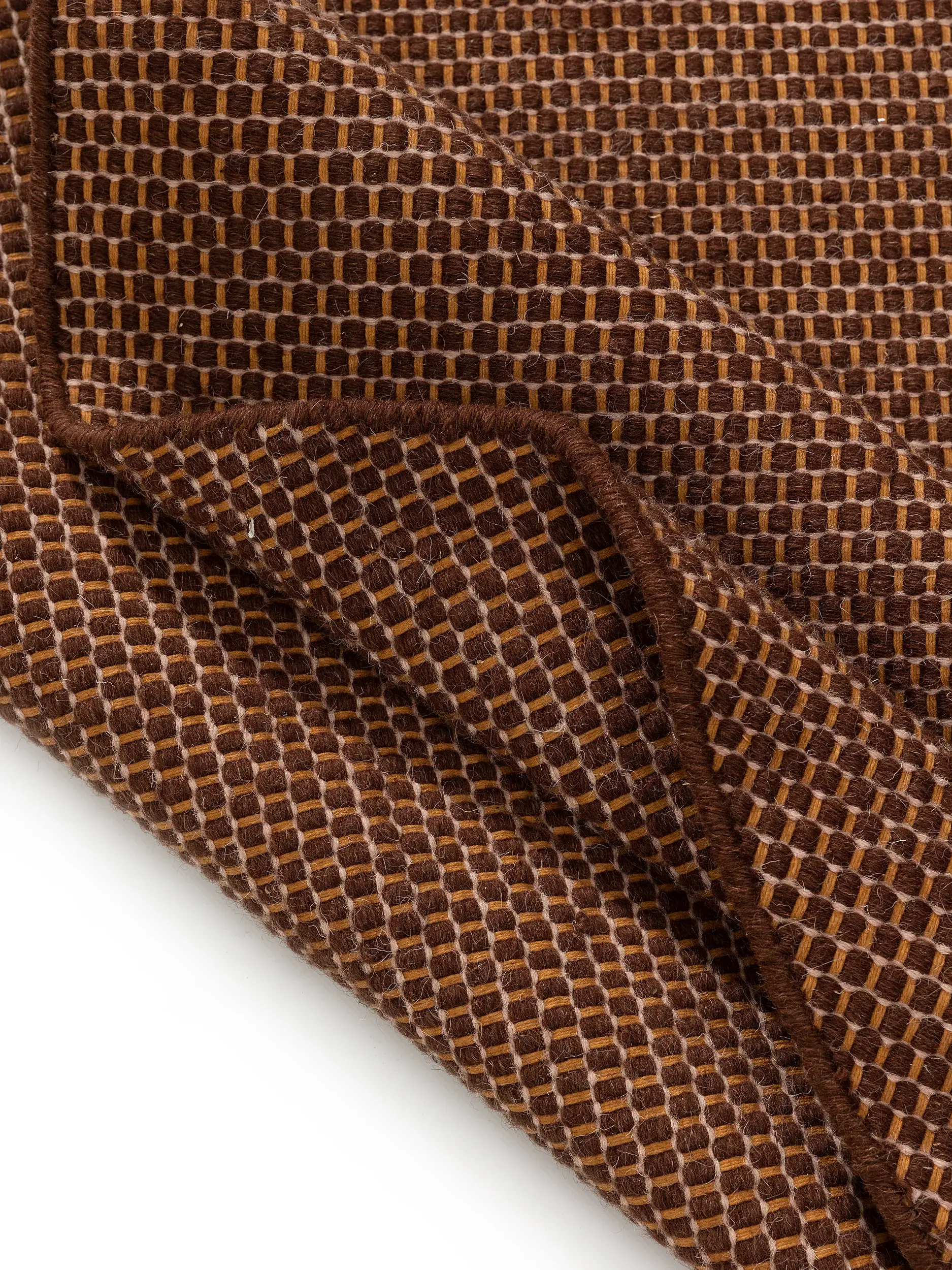 Teppich aus 80% Wolle, 20% Baumwolle in Braun mit 80% Wolle, 20% Baumwolle hohem Flor von benuta Pure