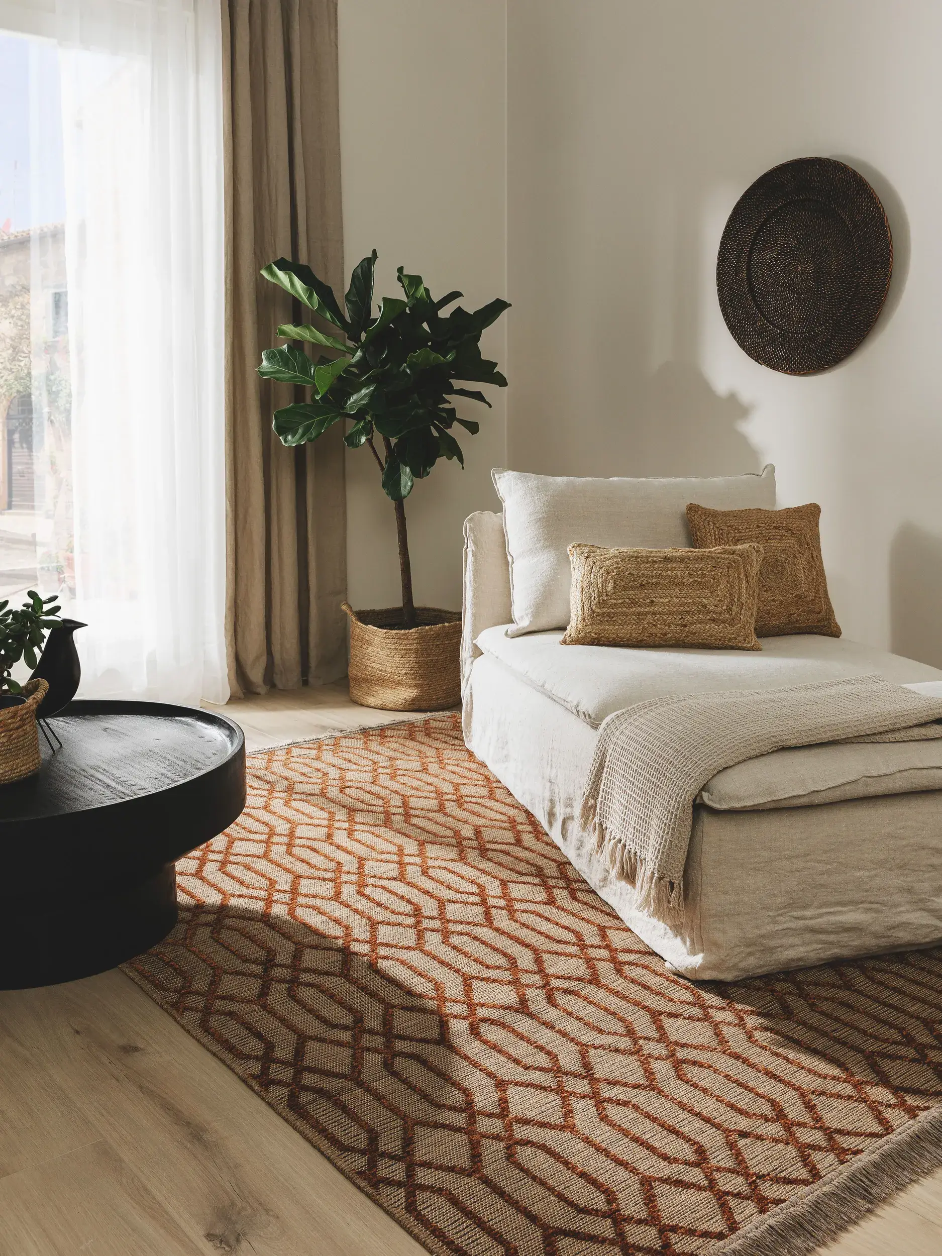 Tapijt van 55% Katoen (gerecycled), 30% Jute, 15% Polyester in Beige met een 55% Katoen (gerecycled), 30% Jute, 15% Polyester hoge pool van benuta pure