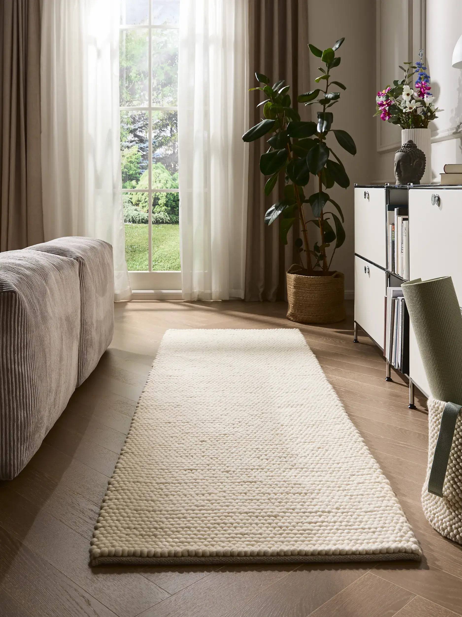 Teppich aus 70% Wolle, 30% Polyester in Beige mit 70% Wolle, 30% Polyester hohem Flor von benuta Pure