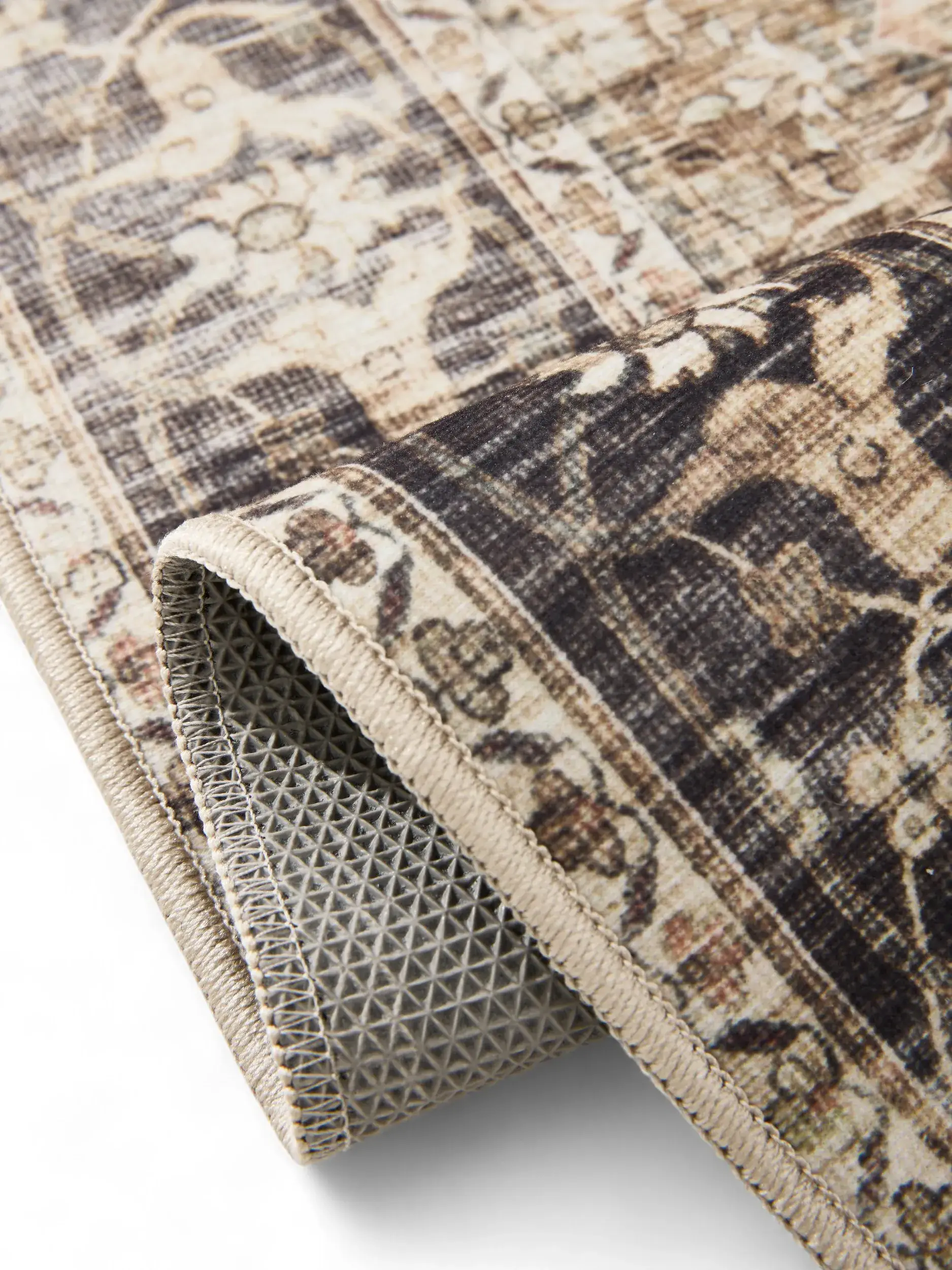 Rug made of 100% Polyester in Grey with a 100% Polyester high pile by benuta Basic