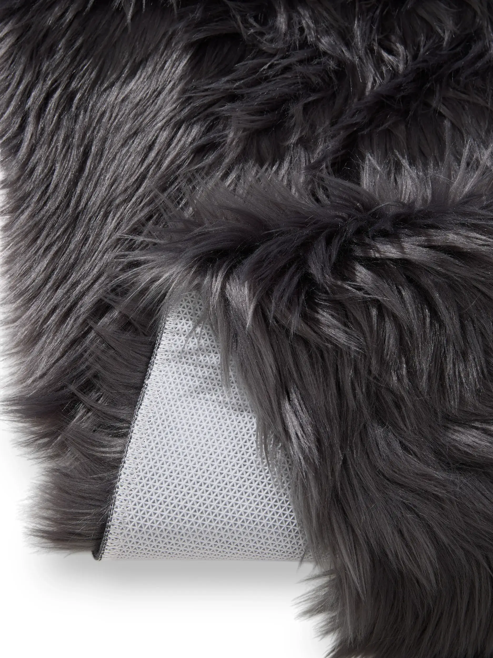 Koberec z 70% Polyacryl, 30% Polyester v Grau s vlasem výšky 70% Polyacryl, 30% Polyester od benuta Pop