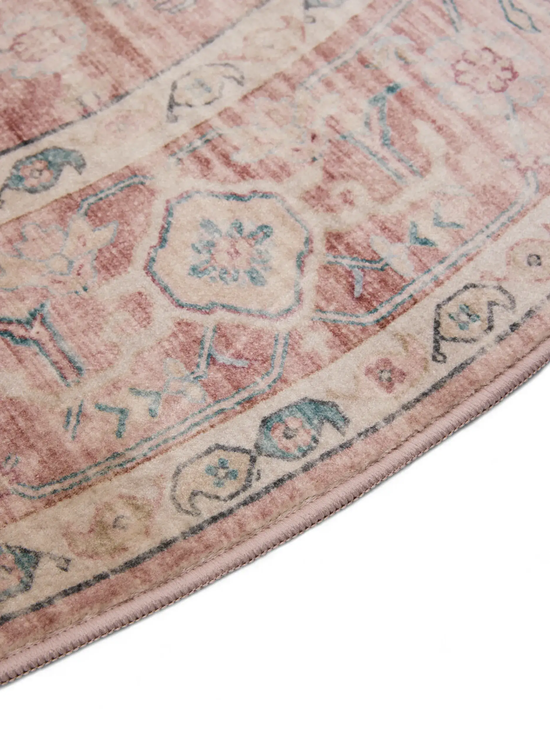 Rug made of 100% Polyester in Pink with a 100% Polyester high pile by benuta Nest