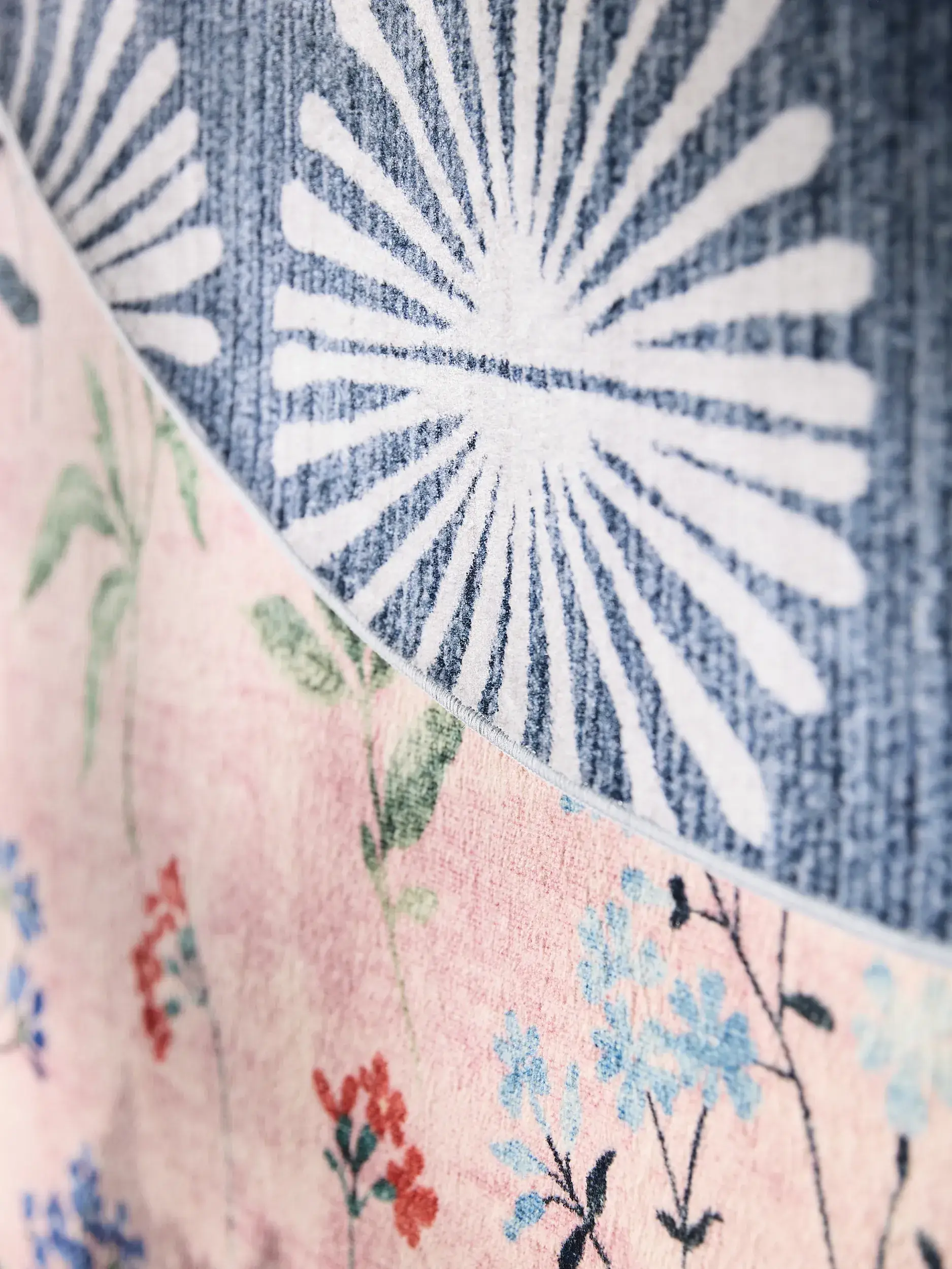 Rug made of 100% Polyester in Multicolor with a 100% Polyester high pile by benuta Nest