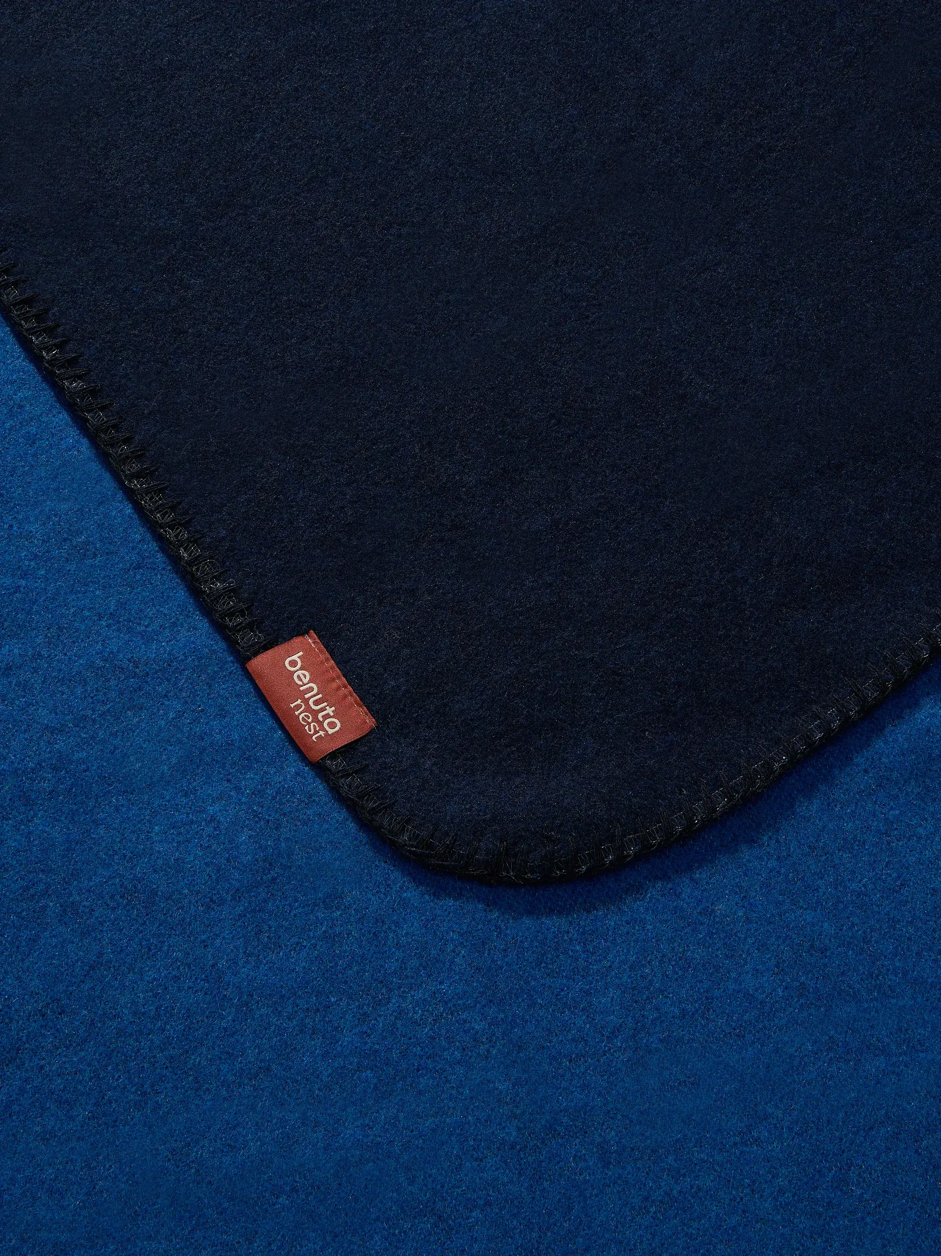 Tæppe Mona Blå fra benuta nest