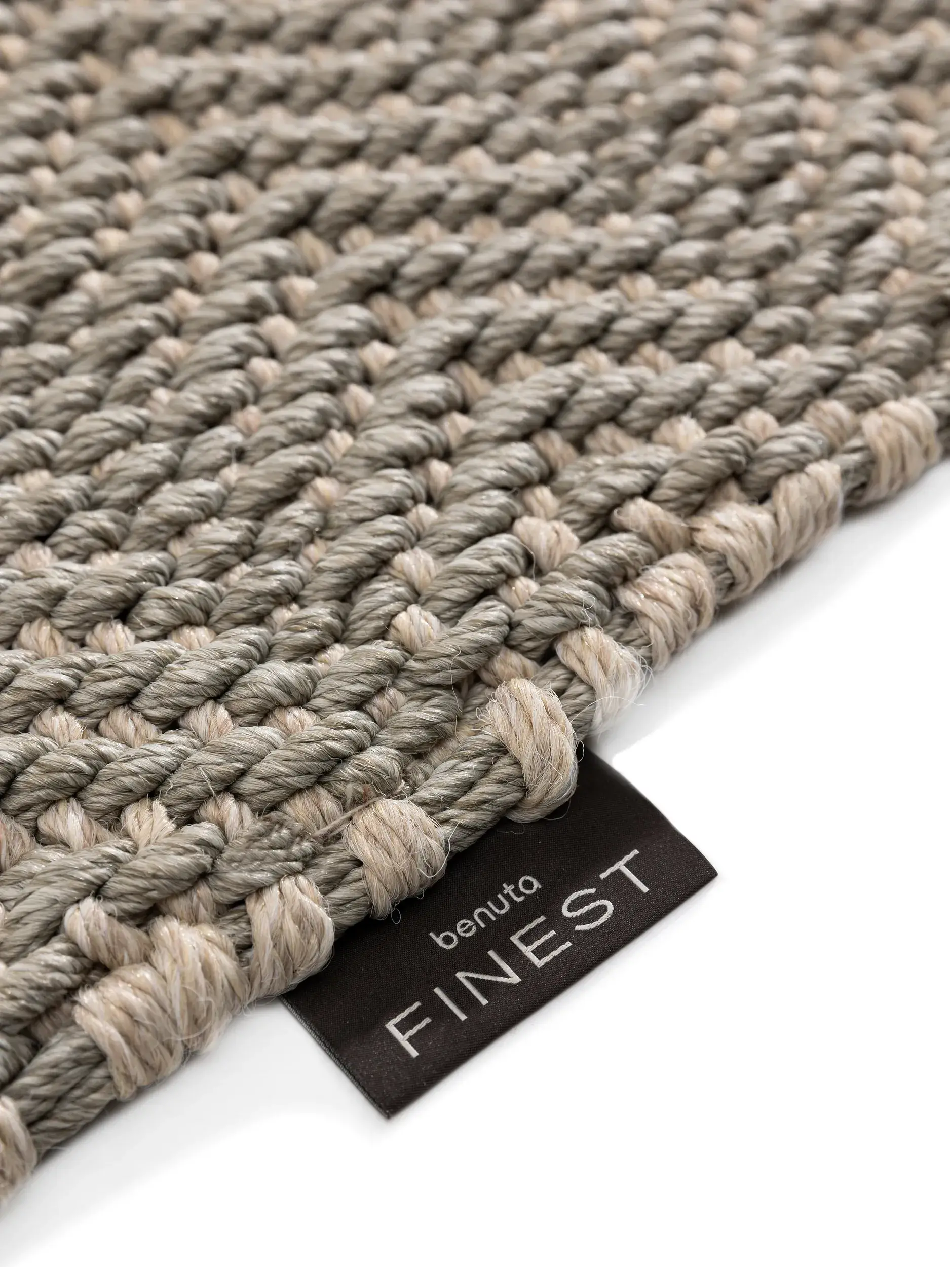 Teppich aus 100% Polypropylen in Beige mit 100% Polypropylen hohem Flor von benuta Finest