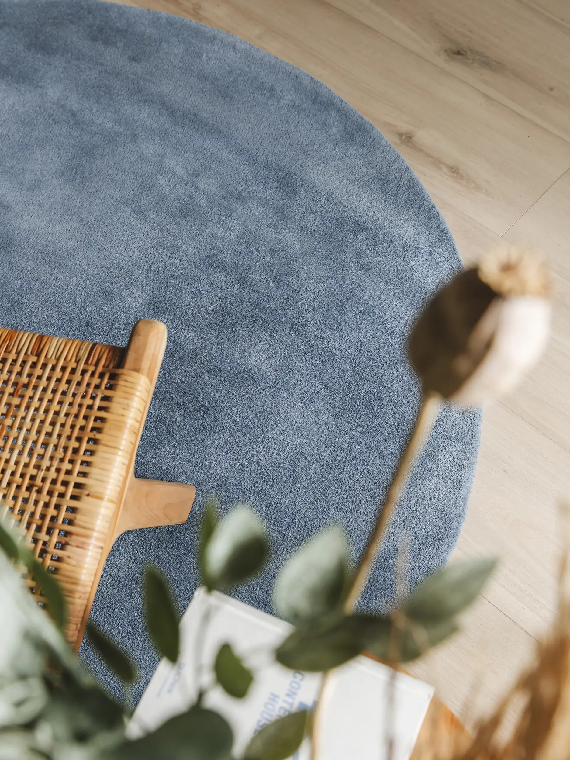 Teppich aus 100% Wolle in Blau mit 100% Wolle hohem Flor von benuta Nest