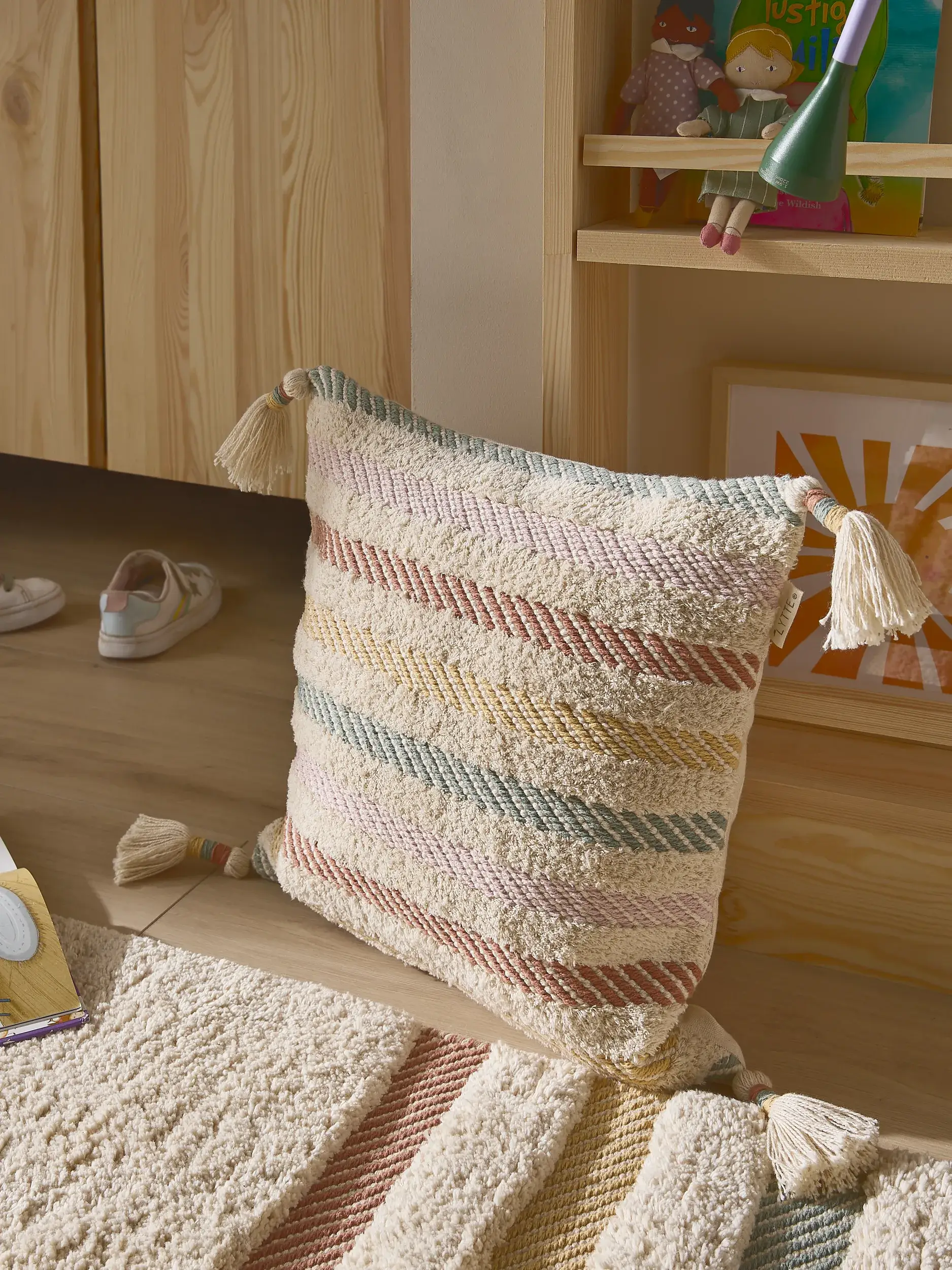 Funda de almohada Lia Multicolor con diseño de Rayas en 100% Algodón de Lytte