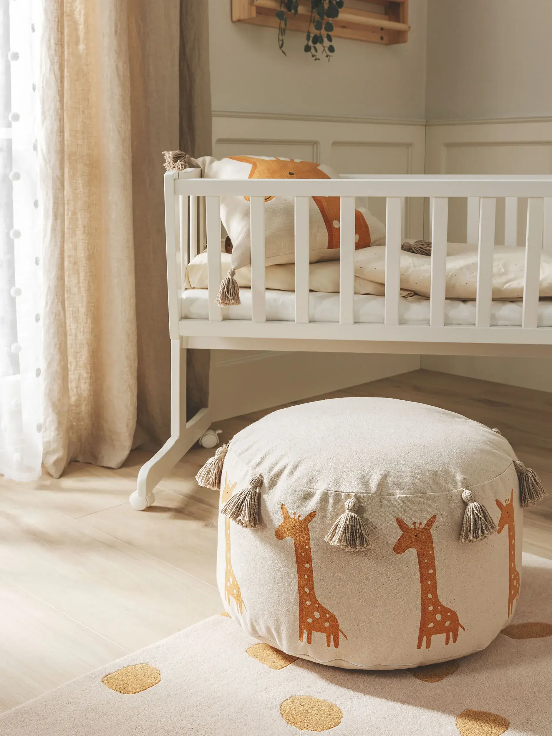 Pouf Savannah Gelb in Tiermotive design made of 100% Cotton by Lytte