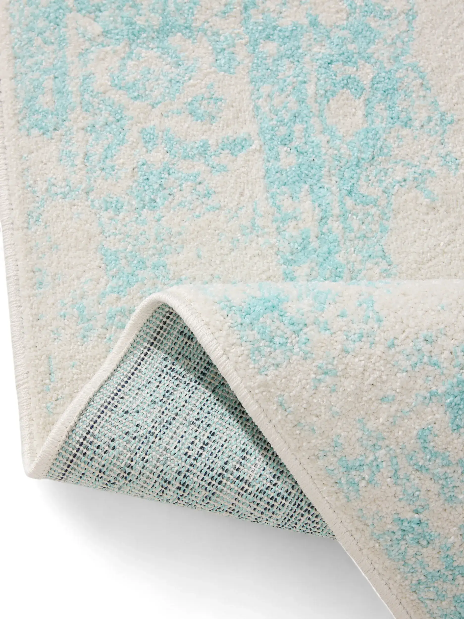Rug made of 100% Polypropylen in Beige with a 100% Polypropylen high pile by benuta Basic