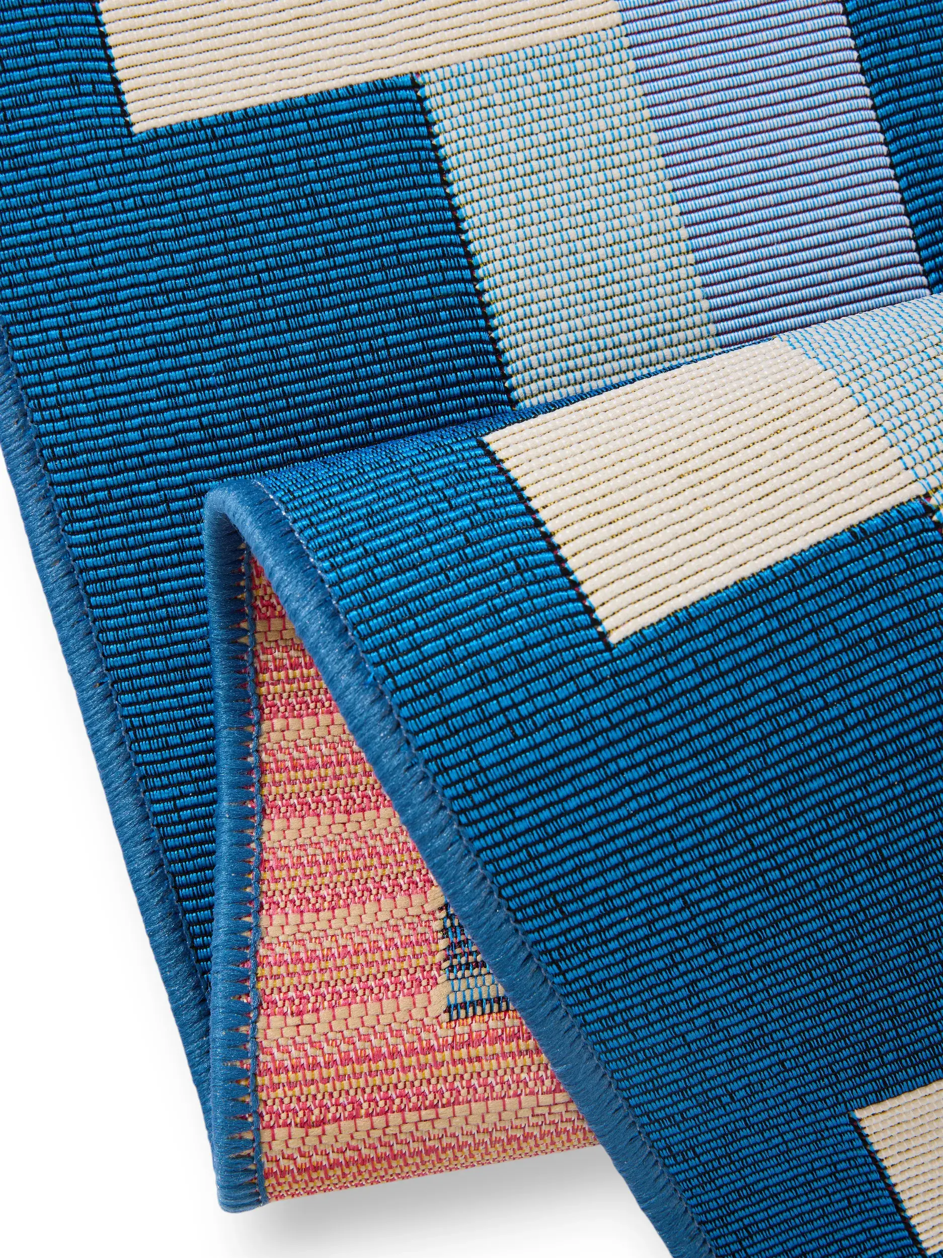 Teppich Jovis aus 76% Polypropylen, 23% Polyester, 1% Latex in Blau von benuta Pop