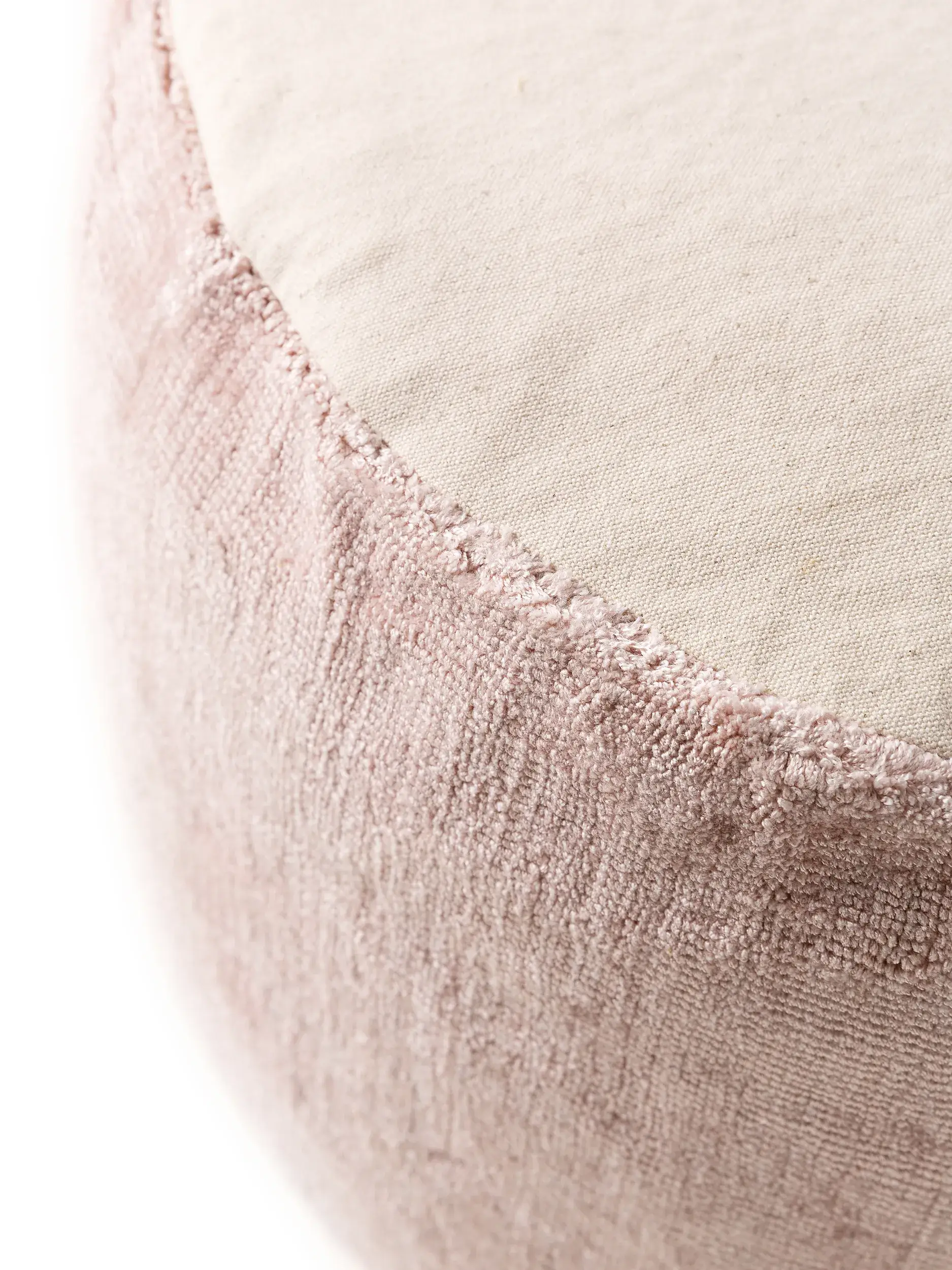Pouf Nova Rosa in Einfarbig design made of 100% Viscose by benuta Pure