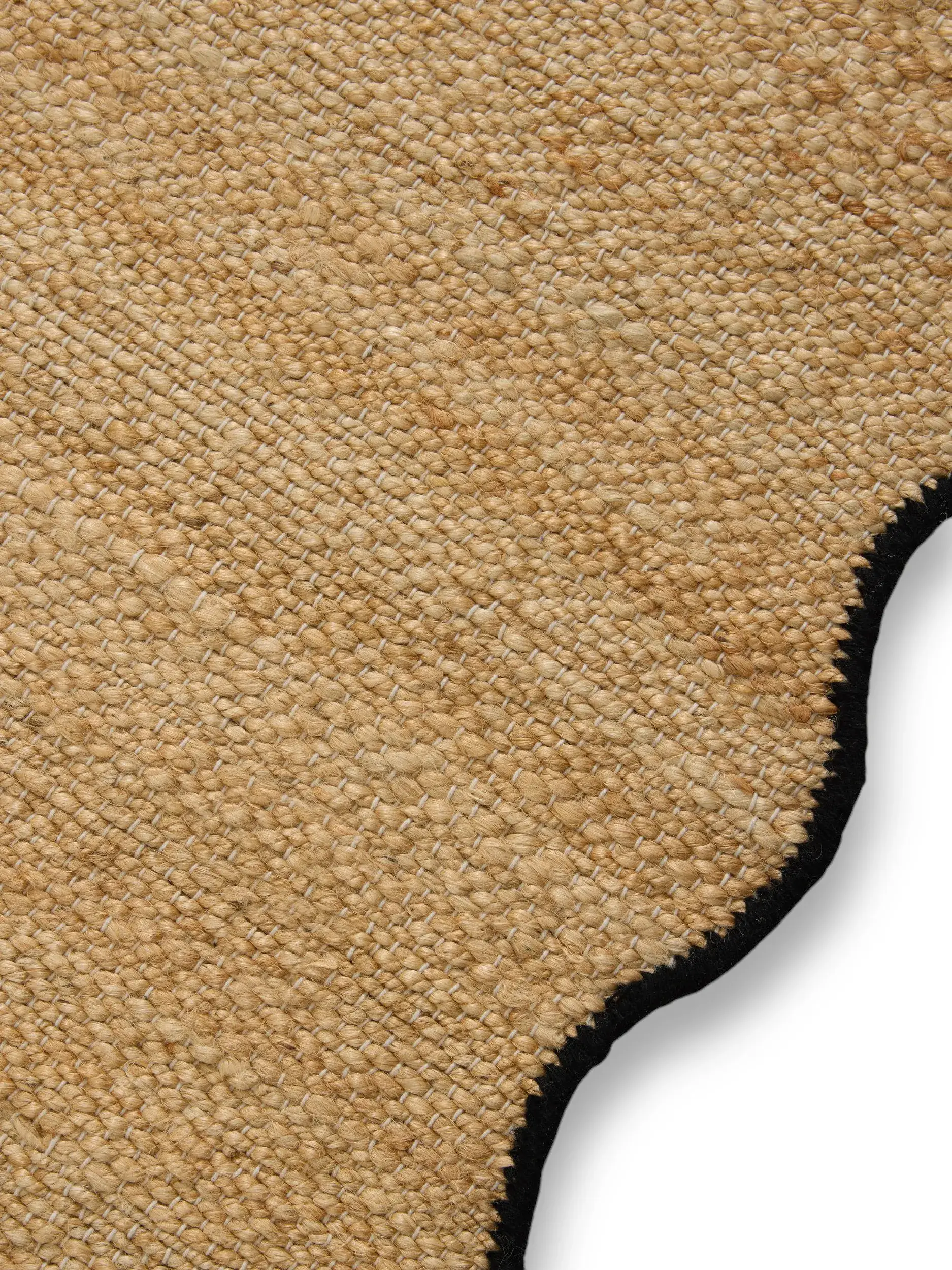 Rug made of 91% Jute, 4% Cotton, 3% Wool, 2% Polyester in Black with a 91% Jute, 4% Cotton, 3% Wool, 2% Polyester high pile by benuta Pop