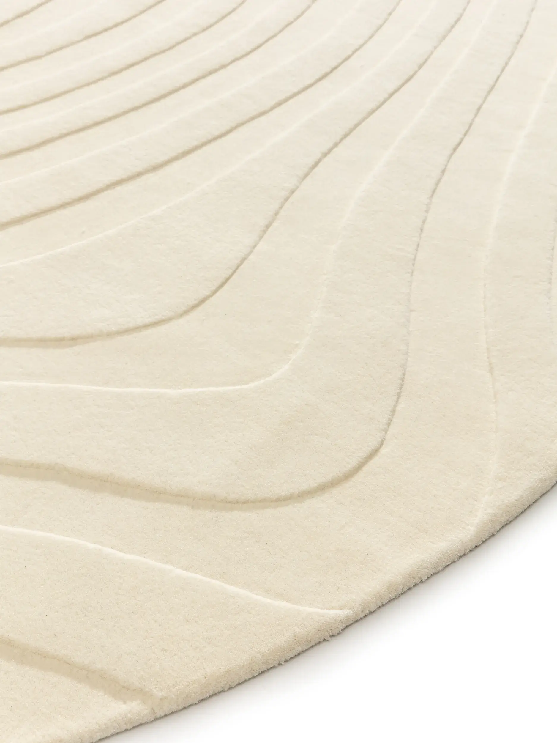 Teppich aus 100% Wolle (aus Neuseeland) in Beige mit 100% Wolle (aus Neuseeland) hohem Flor von benuta Finest