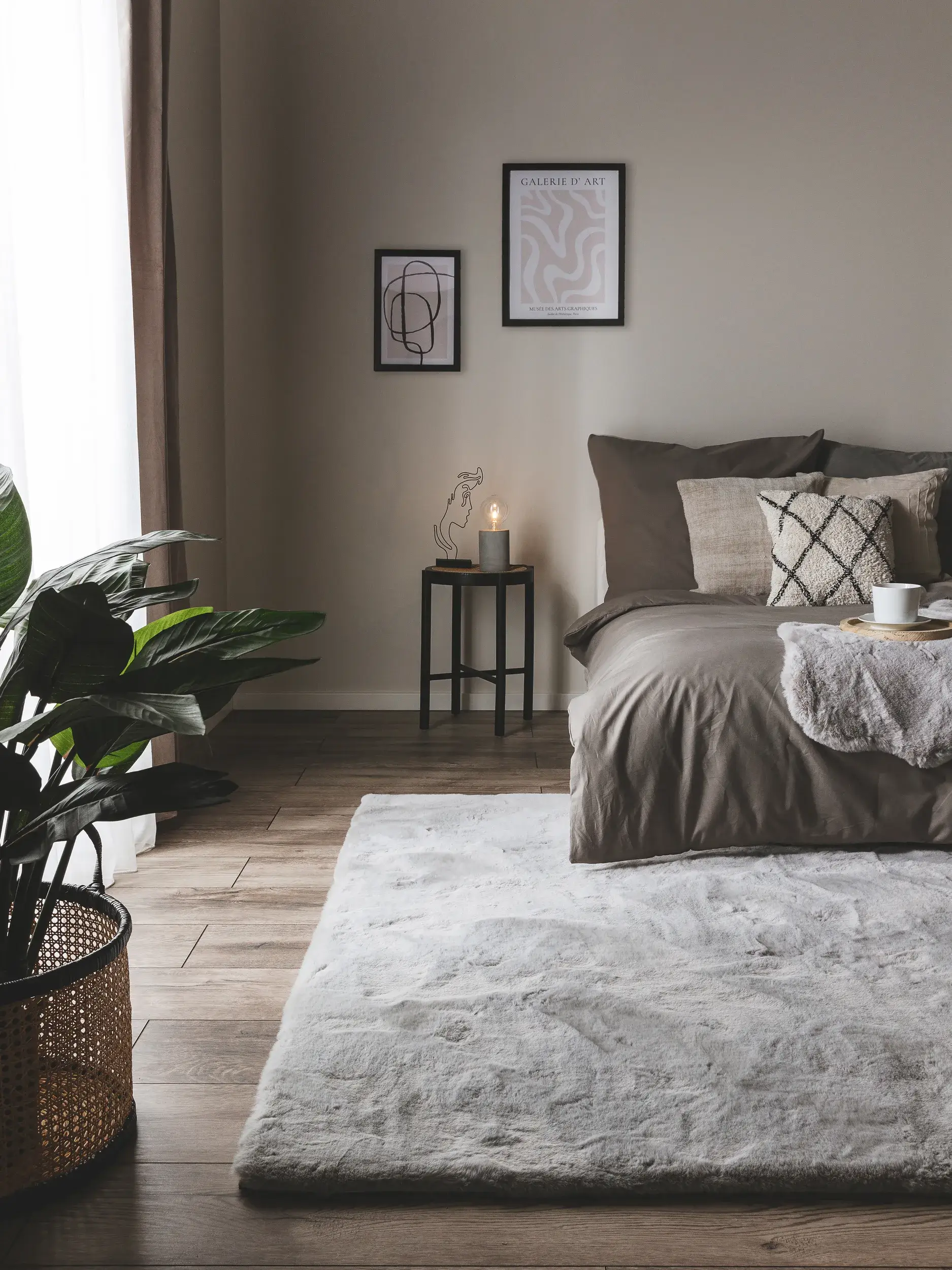 Teppich aus 100% Polyester in Grau mit 100% Polyester hohem Flor von benuta Nest