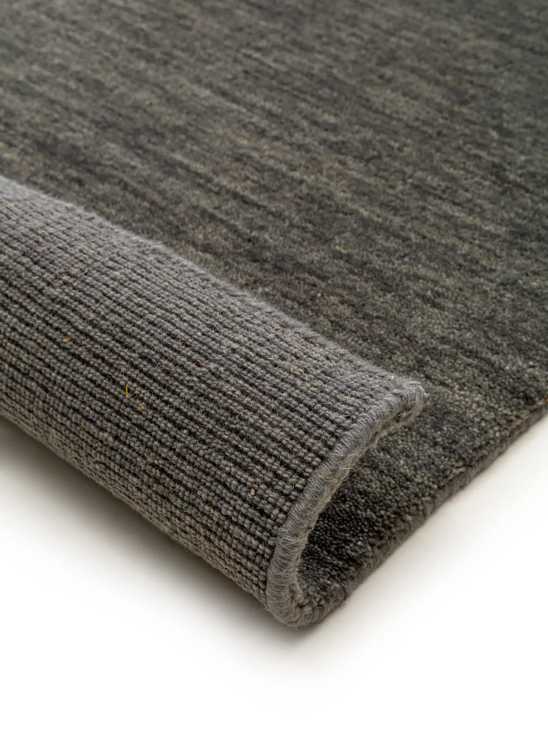 Rug made of 100% Wolle in Grau with a 100% Wolle high pile by benuta Nest