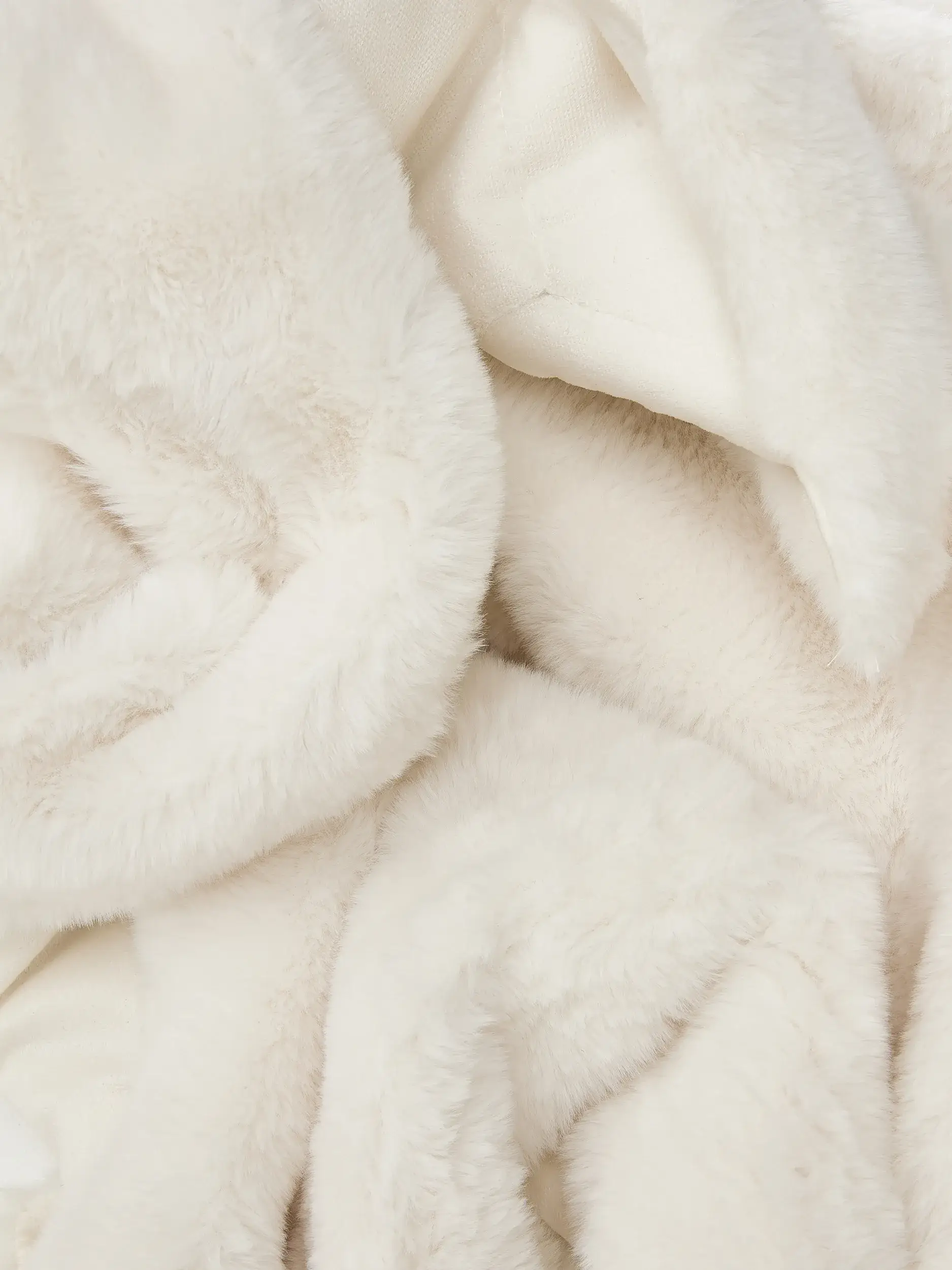 Kuscheldecke Dave Cream im Design  aus  von benuta Nest