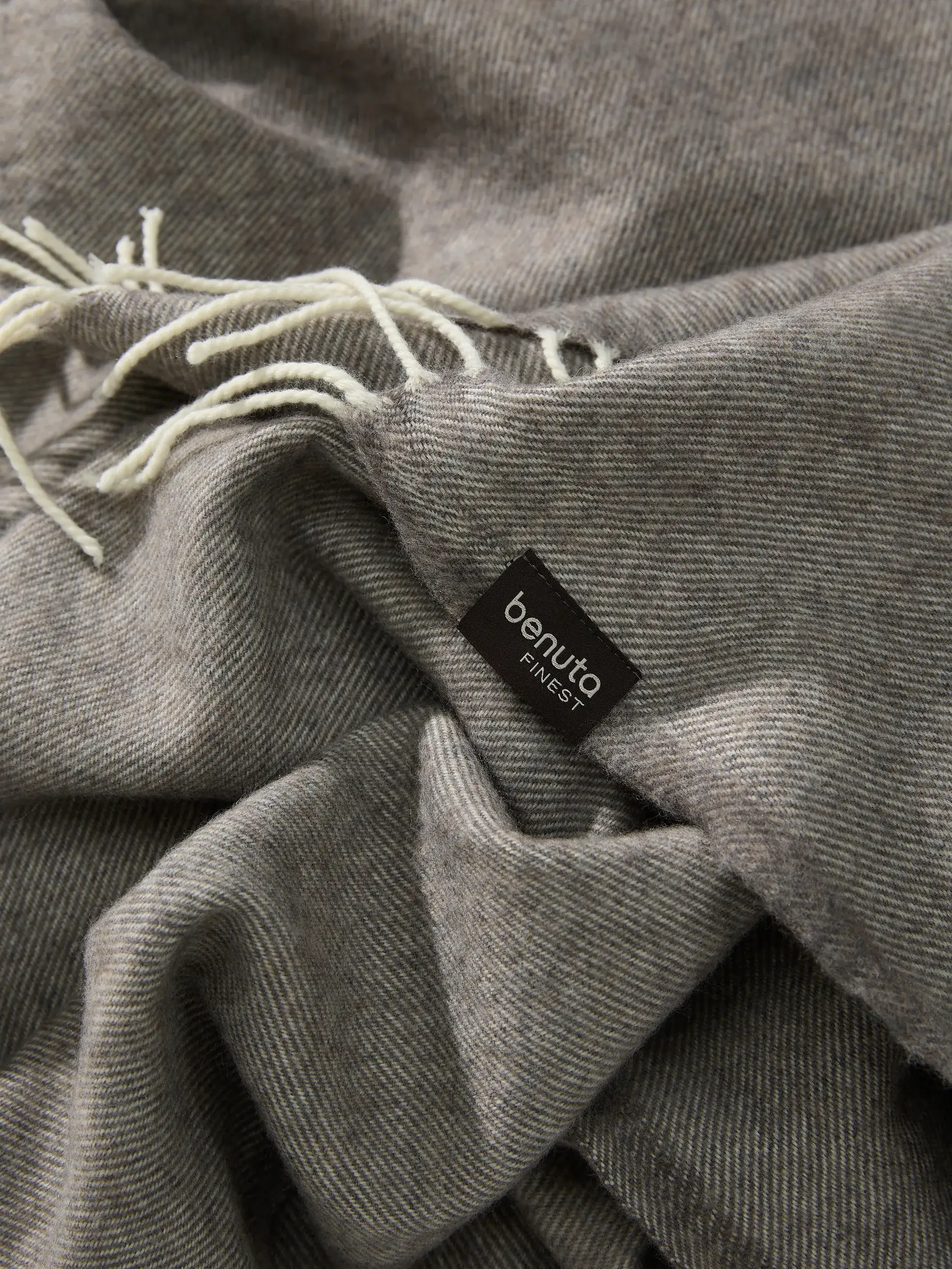 Tæppe Victoria Gråbrun fra benuta Finest