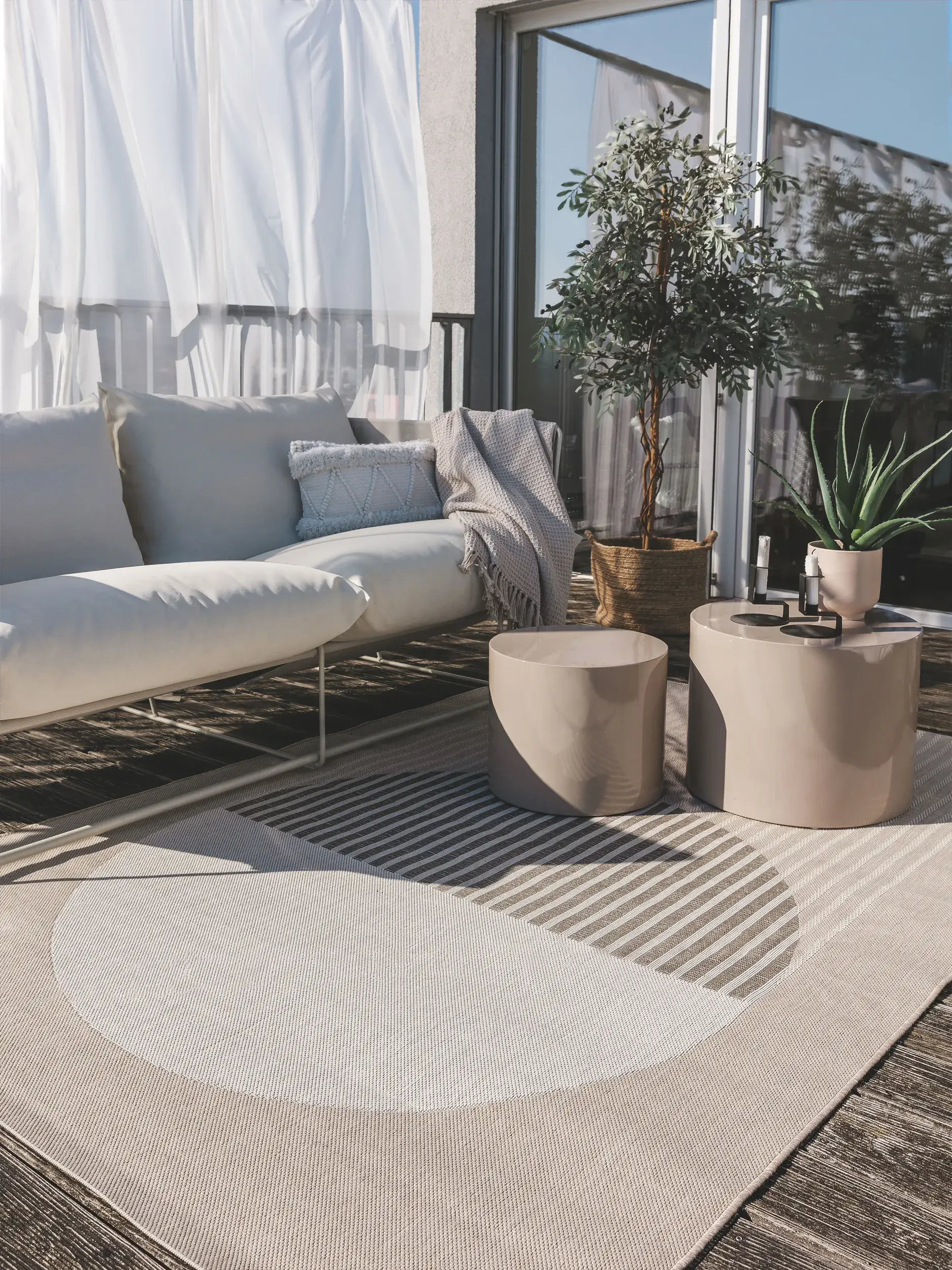 Teppich Anuk aus 100% Polypropylen in Beige von benuta Pop